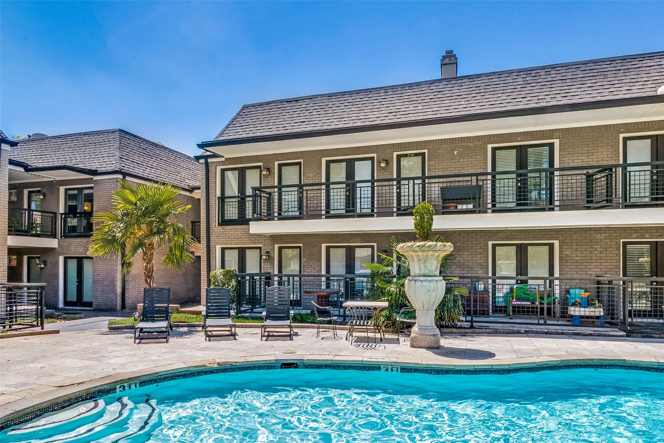 Condominium For Rent in Dallas County , 7730 Meadow Park Drive 119, Dallas, Texas 75230, 3 Bedroom, 2 Bathroom, Garage spaces, 1,360 Sqft, built in 1964, mls#21377406, Real Estate Agent in Dallas, Homes For Rent in Dallas county, Homes For Rent in Dallas, Realtor in Dallas Texas, Real Estate Brokerage Independent Realty Texas, Luminita Cordes Realtor