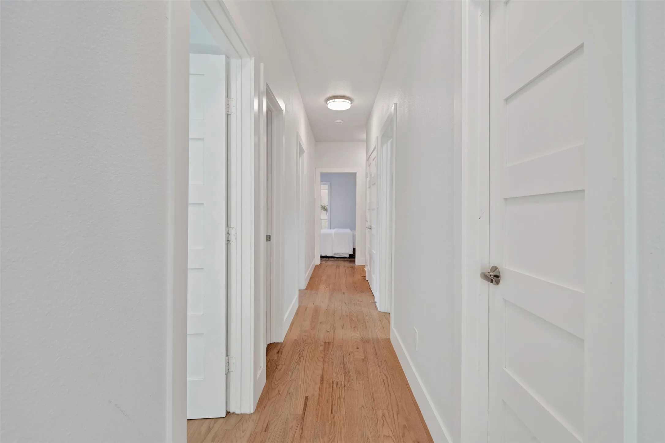 Single Family Residence For Sale in Dallas County , 10827 Wallbrook Drive, Dallas, Texas 75238, 3 Bedroom, 3 Bathroom, 2 Garage spaces, 1,840 Sqft, built in 2019, mls#21377108, Real Estate Agent in Dallas, Homes For Sale in Dallas county, Homes For Sale in Dallas, Realtor in Dallas Texas, Real Estate Brokerage Independent Realty Texas, Luminita Cordes Realtor
