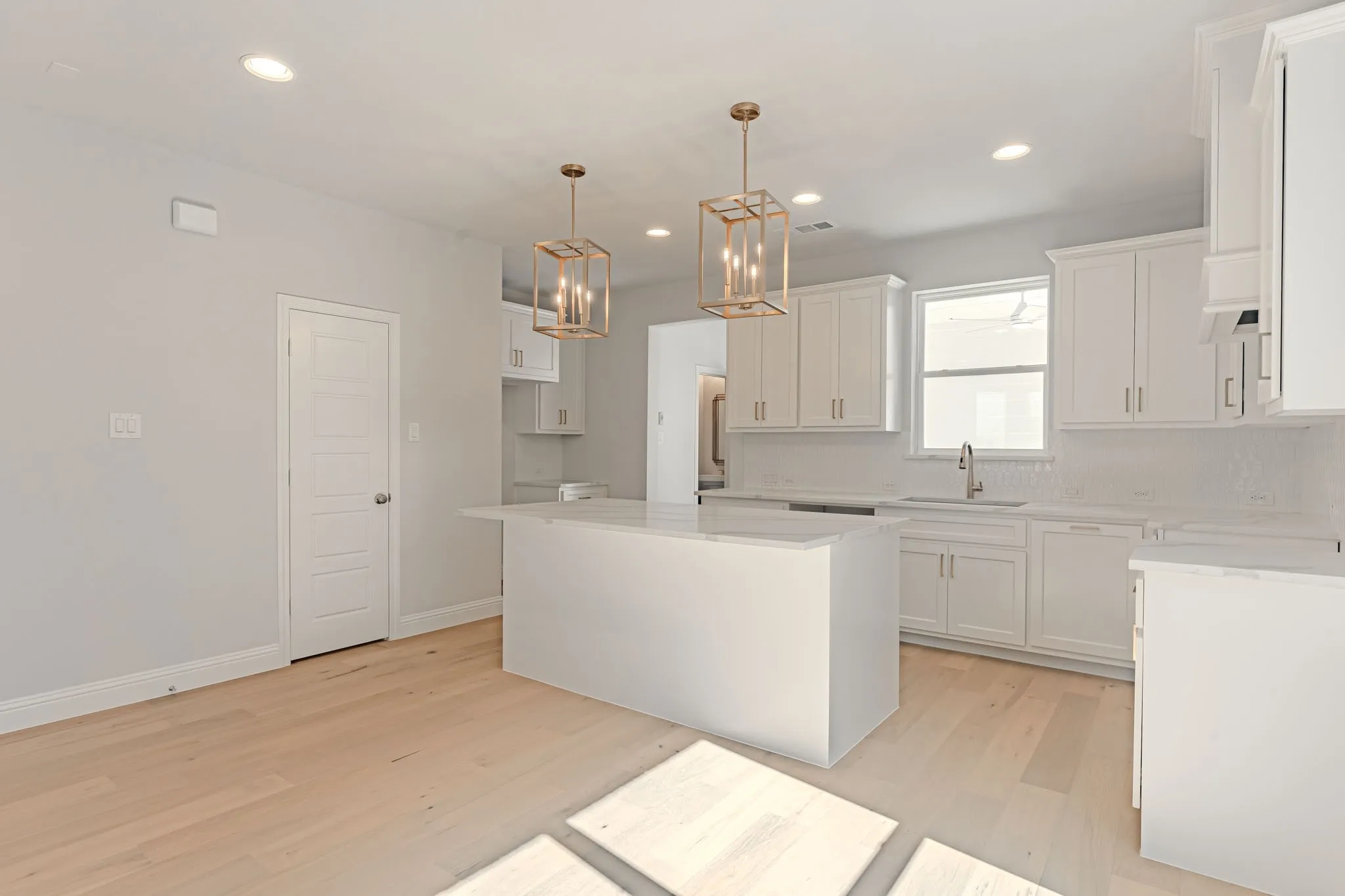 Townhouse For Sale in Tarrant County , 244 Sunset Drive, Fort Worth, Texas 76114, 3 Bedroom, 3 Bathroom, 2 Garage spaces, 1,940 Sqft, built in 2027, mls#21377471, Real Estate Agent in Fort Worth, Homes For Sale in Tarrant county, Homes For Sale in Fort Worth, Realtor in Fort Worth Texas, Real Estate Brokerage Independent Realty Texas, Luminita Cordes Realtor