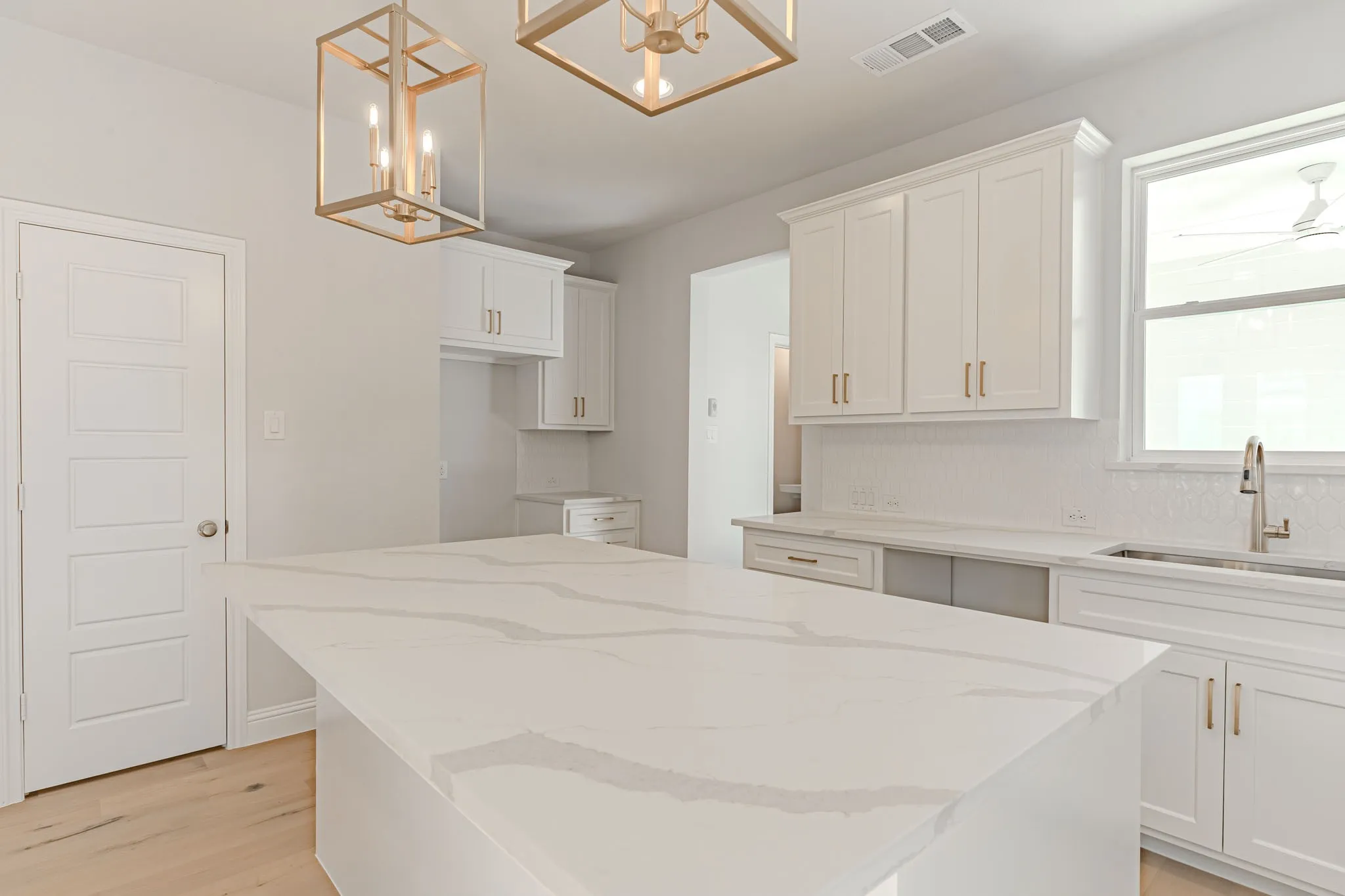 Townhouse For Sale in Tarrant County , 244 Sunset Drive, Fort Worth, Texas 76114, 3 Bedroom, 3 Bathroom, 2 Garage spaces, 1,940 Sqft, built in 2027, mls#21377471, Real Estate Agent in Fort Worth, Homes For Sale in Tarrant county, Homes For Sale in Fort Worth, Realtor in Fort Worth Texas, Real Estate Brokerage Independent Realty Texas, Luminita Cordes Realtor