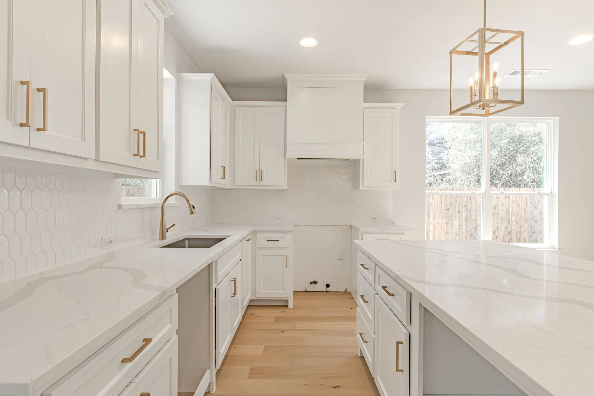 Townhouse For Sale in Tarrant County , 244 Sunset Drive, Fort Worth, Texas 76114, 3 Bedroom, 3 Bathroom, 2 Garage spaces, 1,940 Sqft, built in 2027, mls#21377471, Real Estate Agent in Fort Worth, Homes For Sale in Tarrant county, Homes For Sale in Fort Worth, Realtor in Fort Worth Texas, Real Estate Brokerage Independent Realty Texas, Luminita Cordes Realtor