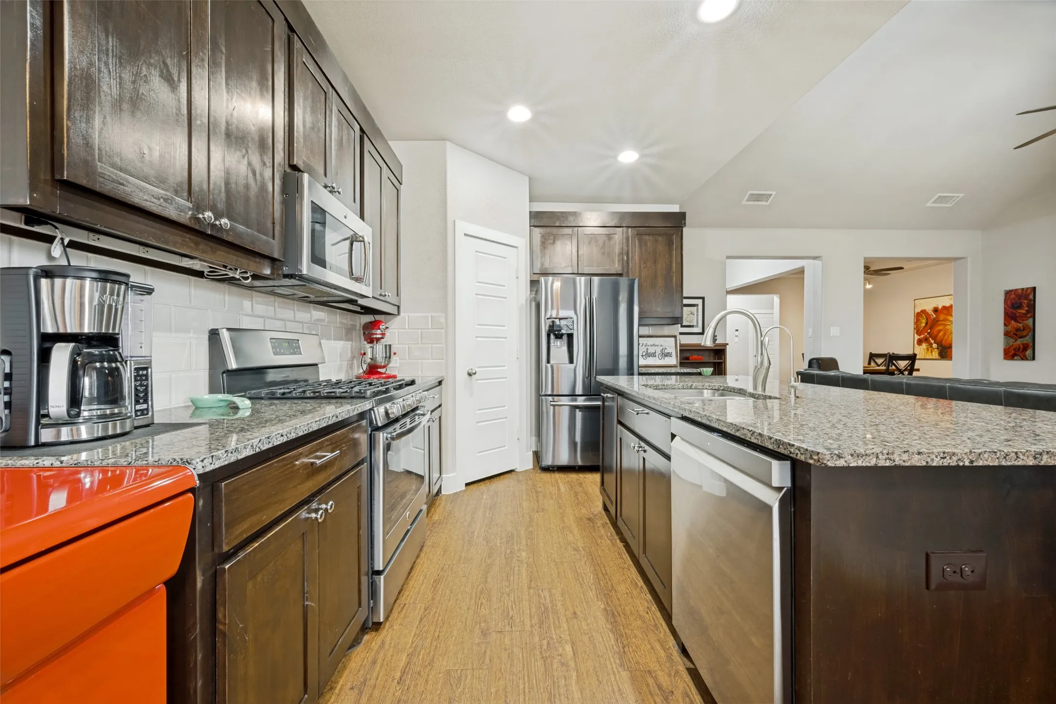 Single Family Residence For Sale in Denton County , 23 Kramer Lane, Sanger, Texas 76266, 3 Bedroom, 2 Bathroom, 2 Garage spaces, 2,039 Sqft, built in 2016, mls#21375458, Real Estate Agent in Sanger, Homes For Sale in Denton county, Homes For Sale in Sanger, Realtor in Sanger Texas, Real Estate Brokerage Independent Realty Texas, Luminita Cordes Realtor
