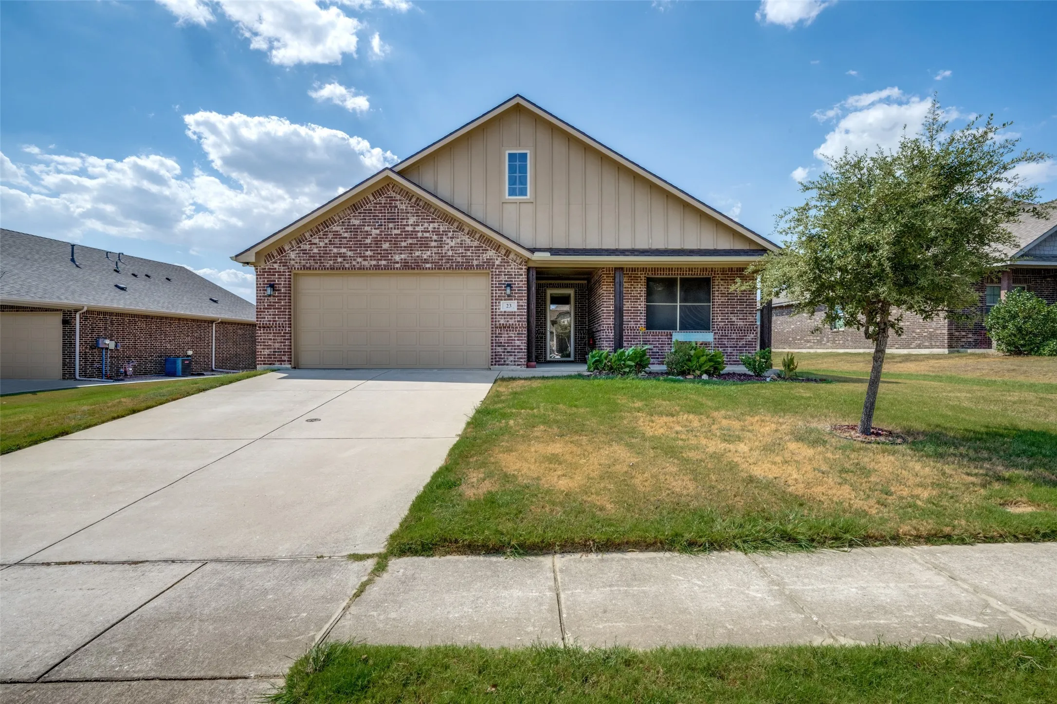 Single Family Residence For Sale in Denton County , 23 Kramer Lane, Sanger, Texas 76266, 3 Bedroom, 2 Bathroom, 2 Garage spaces, 2,039 Sqft, built in 2016, mls#21375458, Real Estate Agent in Sanger, Homes For Sale in Denton county, Homes For Sale in Sanger, Realtor in Sanger Texas, Real Estate Brokerage Independent Realty Texas, Luminita Cordes Realtor