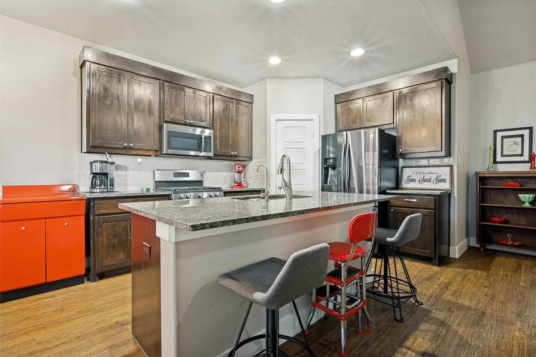 Single Family Residence For Sale in Denton County , 23 Kramer Lane, Sanger, Texas 76266, 3 Bedroom, 2 Bathroom, 2 Garage spaces, 2,039 Sqft, built in 2016, mls#21375458, Real Estate Agent in Sanger, Homes For Sale in Denton county, Homes For Sale in Sanger, Realtor in Sanger Texas, Real Estate Brokerage Independent Realty Texas, Luminita Cordes Realtor