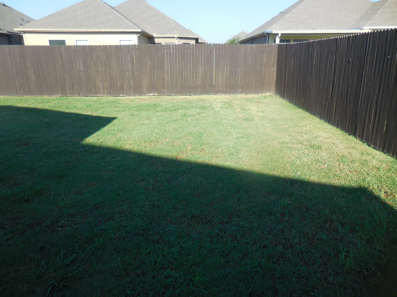 Single Family Residence For Rent in Hunt County , 7840 Ashwood Drive, Greenville, Texas 75402, 3 Bedroom, 2 Bathroom, 2 Garage spaces, 1,673 Sqft, built in 2021, mls#21377462, Real Estate Agent in Greenville, Homes For Rent in Hunt county, Homes For Rent in Greenville, Realtor in Greenville Texas, Real Estate Brokerage Independent Realty Texas, Luminita Cordes Realtor