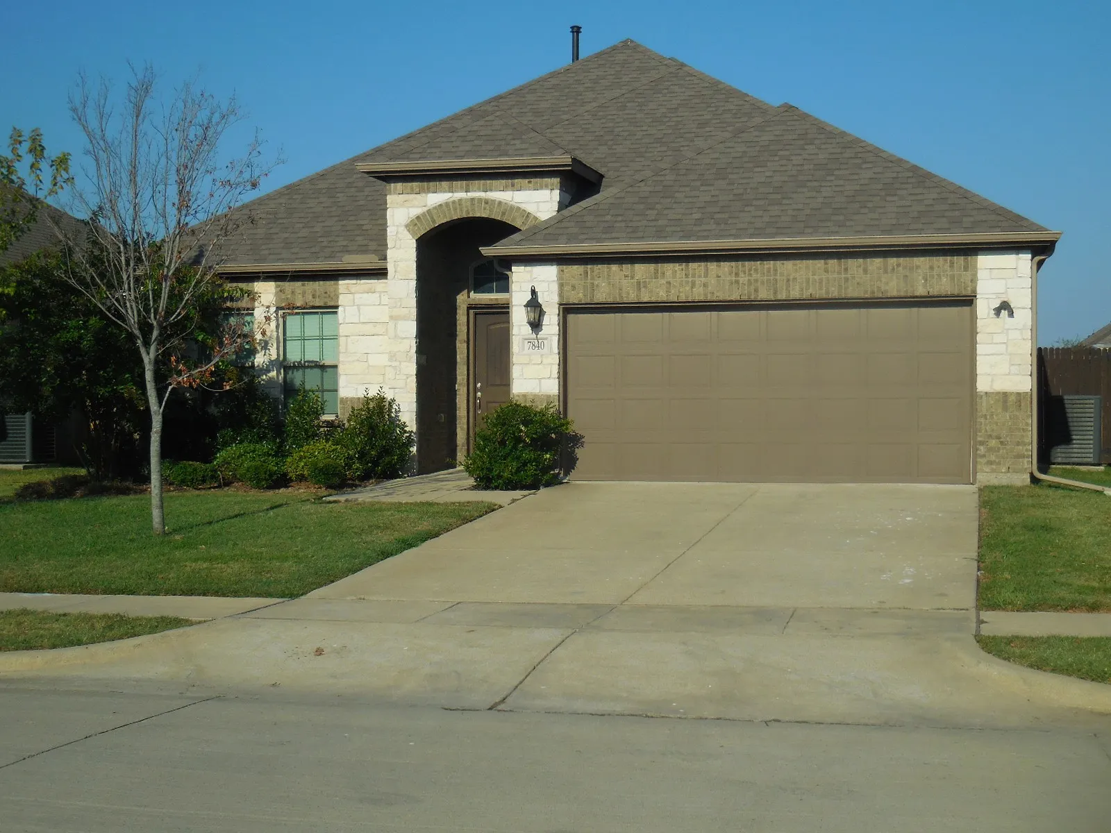 Single Family Residence For Rent in Hunt County , 7840 Ashwood Drive, Greenville, Texas 75402, 3 Bedroom, 2 Bathroom, 2 Garage spaces, 1,673 Sqft, built in 2021, mls#21377462, Real Estate Agent in Greenville, Homes For Rent in Hunt county, Homes For Rent in Greenville, Realtor in Greenville Texas, Real Estate Brokerage Independent Realty Texas, Luminita Cordes Realtor