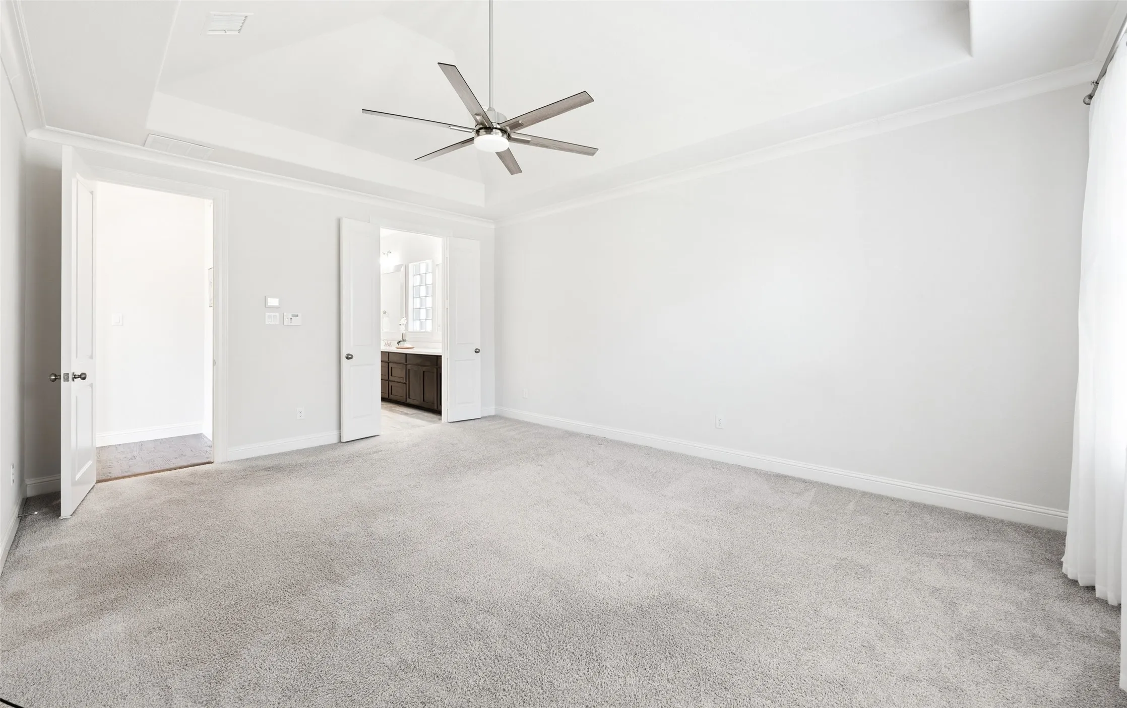Single Family Residence For Sale in Denton County , 2849 Braemar, The Colony, Texas 75056, 3 Bedroom, 3 Bathroom, 2 Garage spaces, 2,584 Sqft, built in 2019, mls#21376408, Real Estate Agent in The Colony, Homes For Sale in Denton county, Homes For Sale in The Colony, Realtor in The Colony Texas, Real Estate Brokerage Independent Realty Texas, Luminita Cordes Realtor