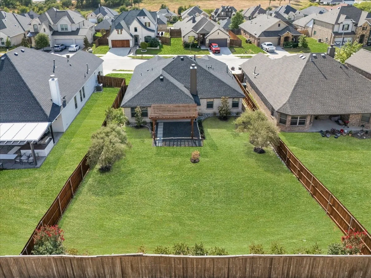Single Family Residence For Sale in Tarrant County , 6924 Talon Bluff Drive, Fort Worth, Texas 76179, 3 Bedroom, 2 Bathroom, 2 Garage spaces, 1,889 Sqft, built in 2020, mls#21376830, Real Estate Agent in Fort Worth, Homes For Sale in Tarrant county, Homes For Sale in Fort Worth, Realtor in Fort Worth Texas, Real Estate Brokerage Independent Realty Texas, Luminita Cordes Realtor