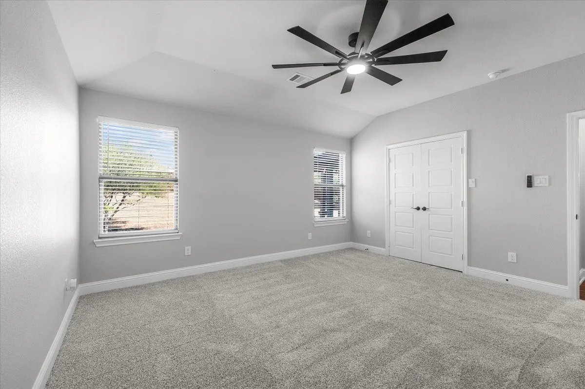 Single Family Residence For Sale in Tarrant County , 6924 Talon Bluff Drive, Fort Worth, Texas 76179, 3 Bedroom, 2 Bathroom, 2 Garage spaces, 1,889 Sqft, built in 2020, mls#21376830, Real Estate Agent in Fort Worth, Homes For Sale in Tarrant county, Homes For Sale in Fort Worth, Realtor in Fort Worth Texas, Real Estate Brokerage Independent Realty Texas, Luminita Cordes Realtor