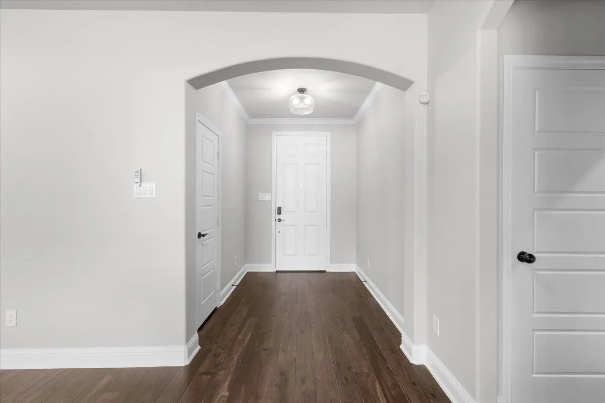 Single Family Residence For Sale in Tarrant County , 6924 Talon Bluff Drive, Fort Worth, Texas 76179, 3 Bedroom, 2 Bathroom, 2 Garage spaces, 1,889 Sqft, built in 2020, mls#21376830, Real Estate Agent in Fort Worth, Homes For Sale in Tarrant county, Homes For Sale in Fort Worth, Realtor in Fort Worth Texas, Real Estate Brokerage Independent Realty Texas, Luminita Cordes Realtor