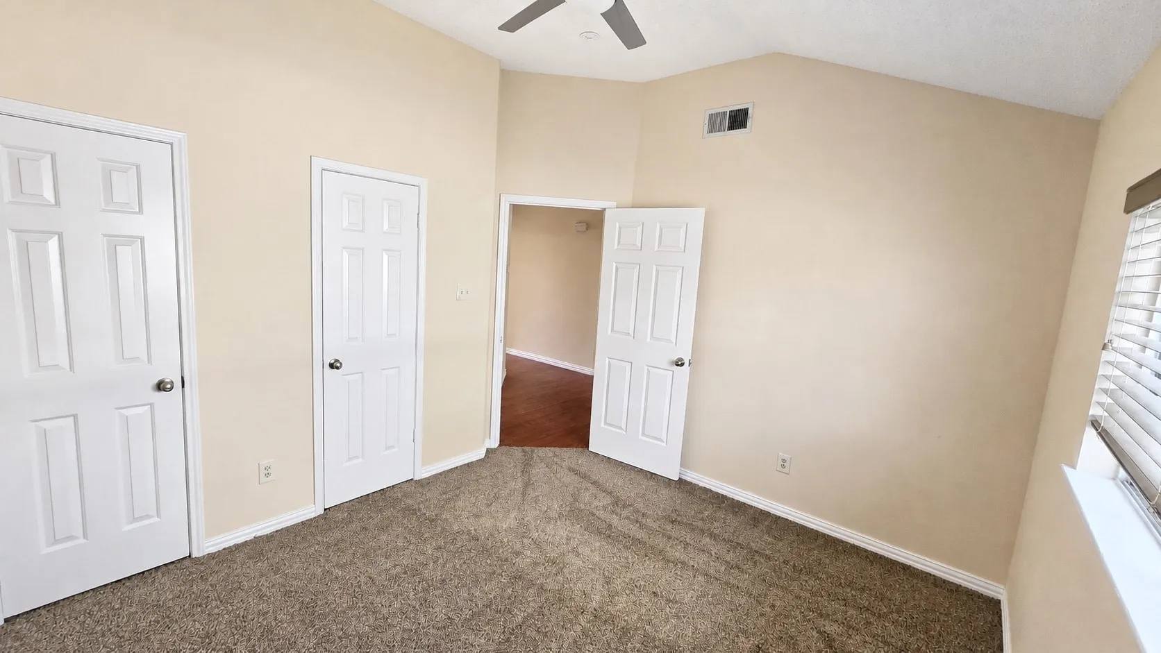 Single Family Residence For Rent in Collin County , 3704 Ballet Court, Plano, Texas 75023, 3 Bedroom, 3 Bathroom, 2 Garage spaces, 1,919 Sqft, built in 1992, mls#21377459, Real Estate Agent in Plano, Homes For Rent in Collin county, Homes For Rent in Plano, Realtor in Plano Texas, Real Estate Brokerage Independent Realty Texas, Luminita Cordes Realtor