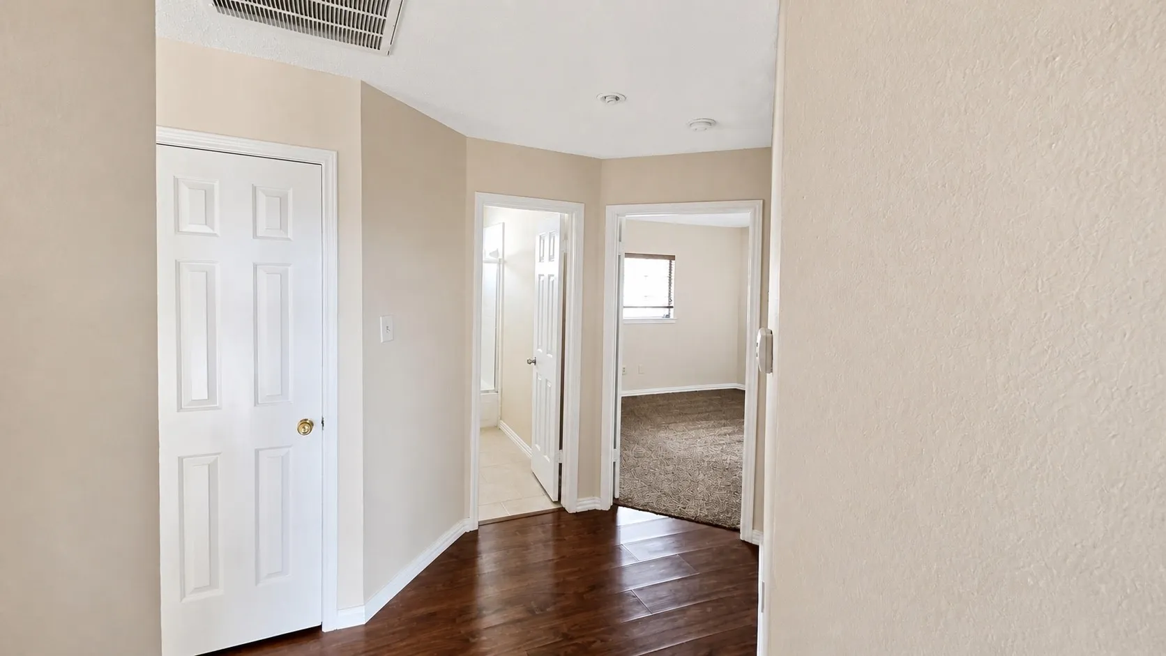 Single Family Residence For Rent in Collin County , 3704 Ballet Court, Plano, Texas 75023, 3 Bedroom, 3 Bathroom, 2 Garage spaces, 1,919 Sqft, built in 1992, mls#21377459, Real Estate Agent in Plano, Homes For Rent in Collin county, Homes For Rent in Plano, Realtor in Plano Texas, Real Estate Brokerage Independent Realty Texas, Luminita Cordes Realtor