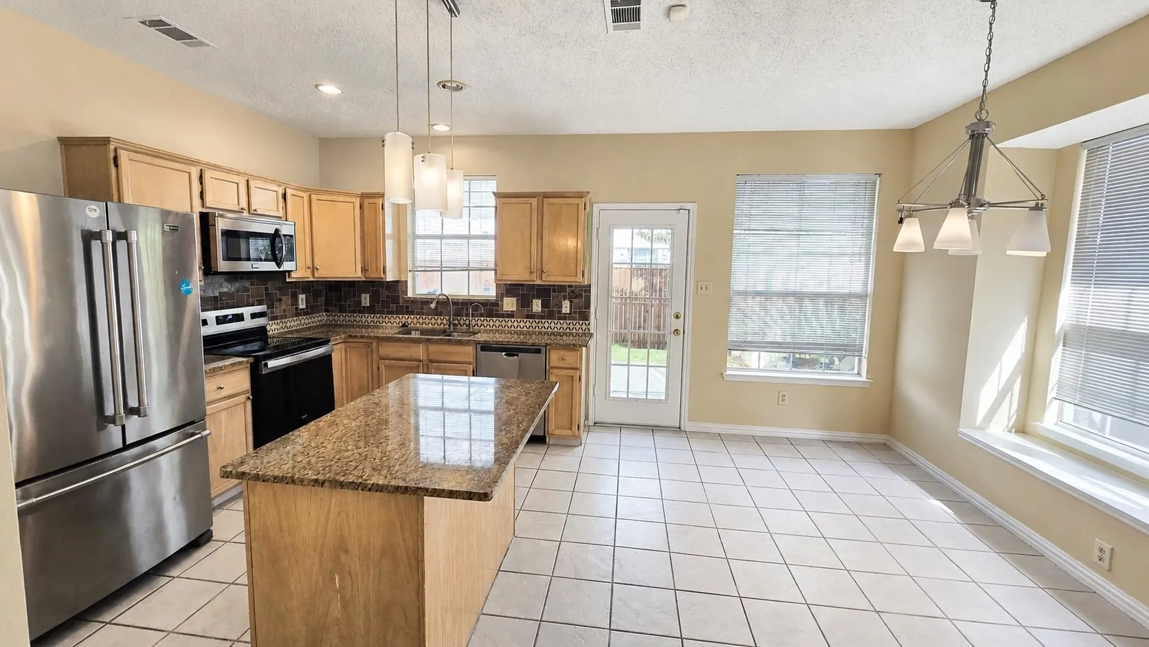 Single Family Residence For Rent in Collin County , 3704 Ballet Court, Plano, Texas 75023, 3 Bedroom, 3 Bathroom, 2 Garage spaces, 1,919 Sqft, built in 1992, mls#21377459, Real Estate Agent in Plano, Homes For Rent in Collin county, Homes For Rent in Plano, Realtor in Plano Texas, Real Estate Brokerage Independent Realty Texas, Luminita Cordes Realtor