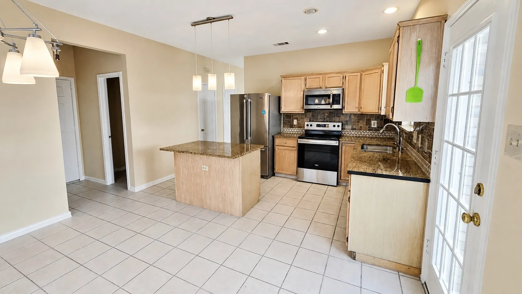 Single Family Residence For Rent in Collin County , 3704 Ballet Court, Plano, Texas 75023, 3 Bedroom, 3 Bathroom, 2 Garage spaces, 1,919 Sqft, built in 1992, mls#21377459, Real Estate Agent in Plano, Homes For Rent in Collin county, Homes For Rent in Plano, Realtor in Plano Texas, Real Estate Brokerage Independent Realty Texas, Luminita Cordes Realtor