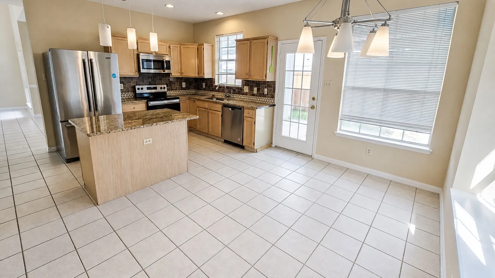 Single Family Residence For Rent in Collin County , 3704 Ballet Court, Plano, Texas 75023, 3 Bedroom, 3 Bathroom, 2 Garage spaces, 1,919 Sqft, built in 1992, mls#21377459, Real Estate Agent in Plano, Homes For Rent in Collin county, Homes For Rent in Plano, Realtor in Plano Texas, Real Estate Brokerage Independent Realty Texas, Luminita Cordes Realtor