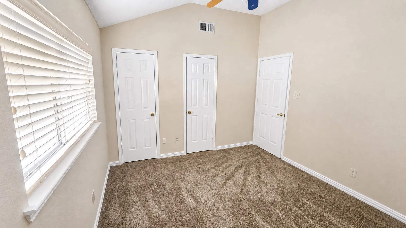 Single Family Residence For Rent in Collin County , 3704 Ballet Court, Plano, Texas 75023, 3 Bedroom, 3 Bathroom, 2 Garage spaces, 1,919 Sqft, built in 1992, mls#21377459, Real Estate Agent in Plano, Homes For Rent in Collin county, Homes For Rent in Plano, Realtor in Plano Texas, Real Estate Brokerage Independent Realty Texas, Luminita Cordes Realtor