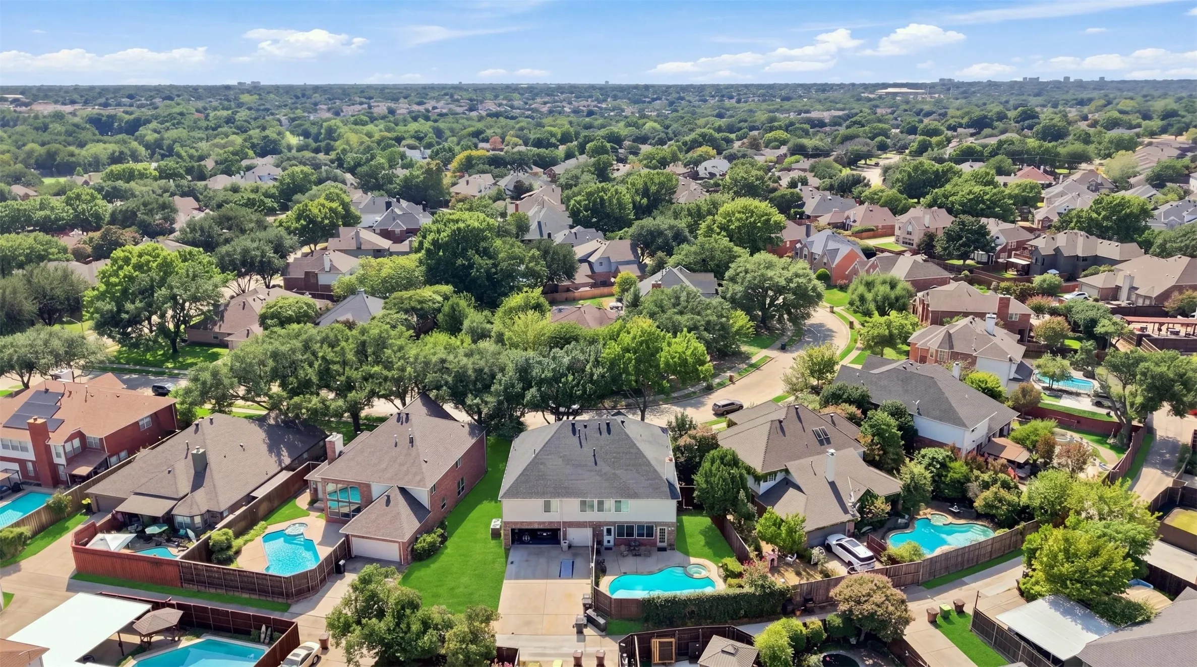 Single Family Residence For Sale in Collin County , 7416 Casper Drive, Plano, Texas 75025, 5 Bedroom, 4 Bathroom, 3 Garage spaces, 4,175 Sqft, built in 1991, mls#21370062, Real Estate Agent in Plano, Homes For Sale in Collin county, Homes For Sale in Plano, Realtor in Plano Texas, Real Estate Brokerage Independent Realty Texas, Luminita Cordes Realtor