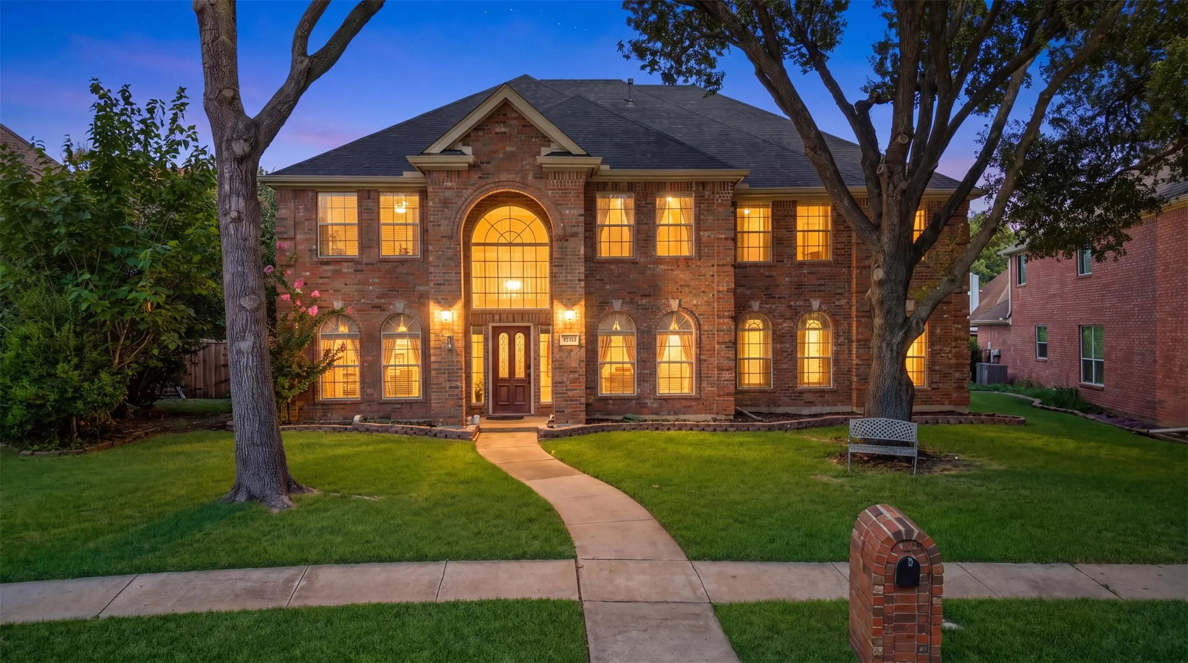 Single Family Residence For Sale in Collin County , 7416 Casper Drive, Plano, Texas 75025, 5 Bedroom, 4 Bathroom, 3 Garage spaces, 4,175 Sqft, built in 1991, mls#21370062, Real Estate Agent in Plano, Homes For Sale in Collin county, Homes For Sale in Plano, Realtor in Plano Texas, Real Estate Brokerage Independent Realty Texas, Luminita Cordes Realtor
