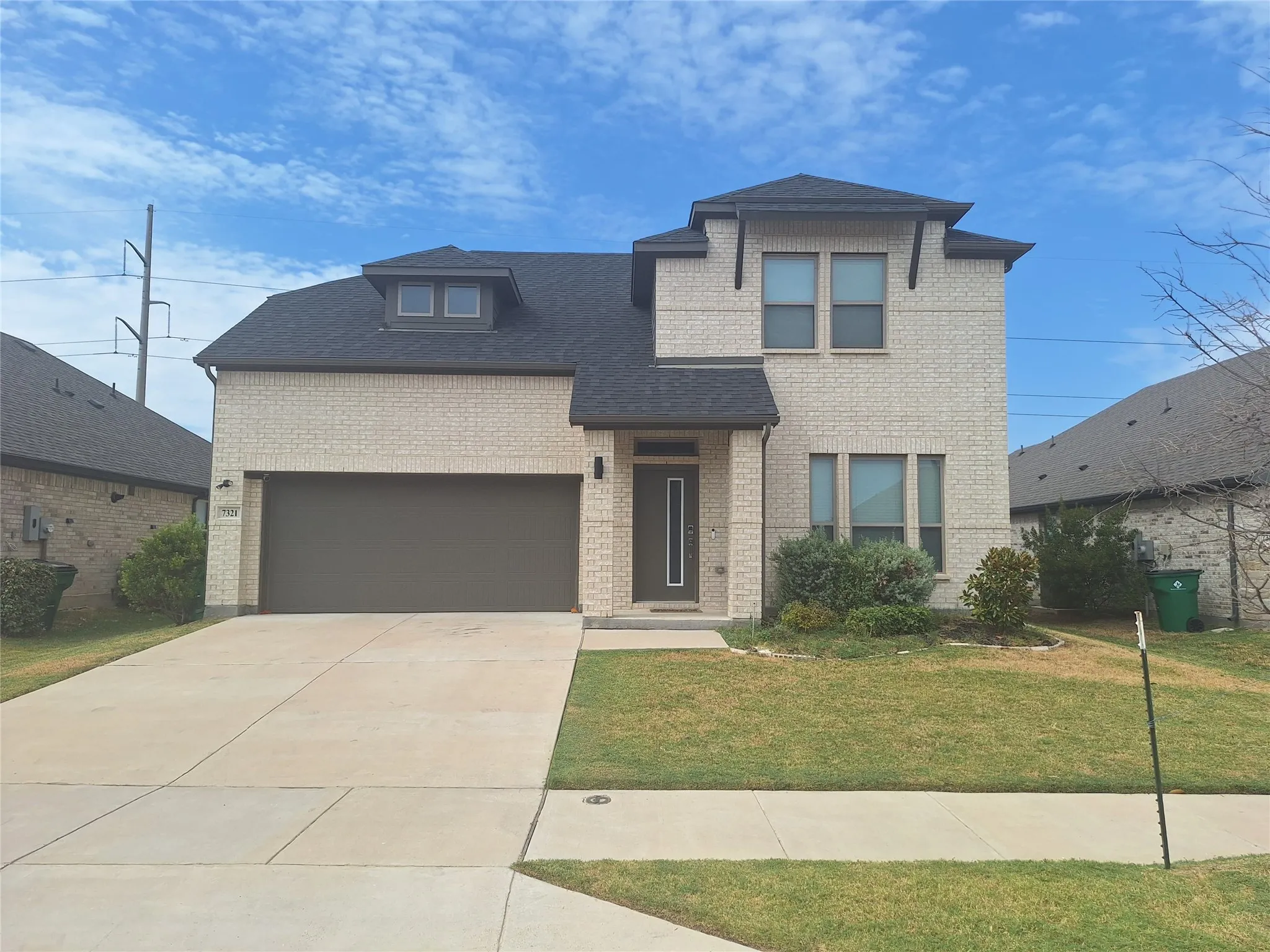 Single Family Residence For Rent in Ellis County , 7321 Golden Daisy Avenue, Venus, Texas 76084, 4 Bedroom, 3 Bathroom, 2 Garage spaces, 2,446 Sqft, built in 2023, mls#21377498, Real Estate Agent in Venus, Homes For Rent in Ellis county, Homes For Rent in Venus, Realtor in Venus Texas, Real Estate Brokerage Independent Realty Texas, Luminita Cordes Realtor