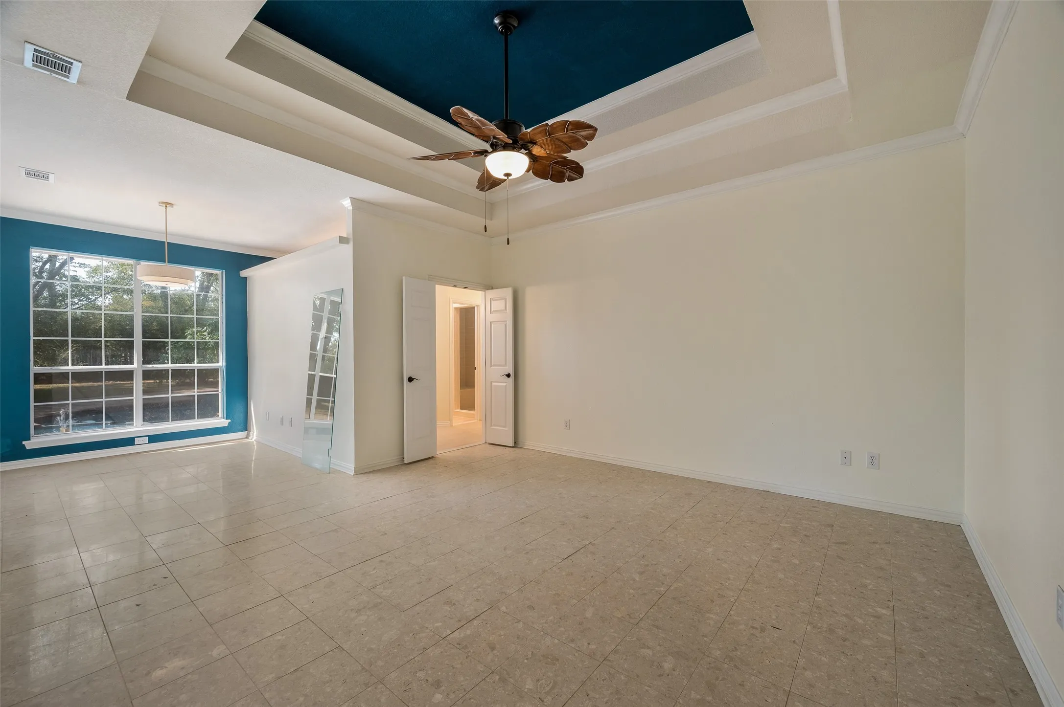 Single Family Residence For Sale in Denton County , 3401 Pecan Park Drive, Flower Mound, Texas 75022, 4 Bedroom, 3 Bathroom, 3 Garage spaces, 2,630 Sqft, built in 1993, mls#21371134, Real Estate Agent in Flower Mound, Homes For Sale in Denton county, Homes For Sale in Flower Mound, Realtor in Flower Mound Texas, Real Estate Brokerage Independent Realty Texas, Luminita Cordes Realtor