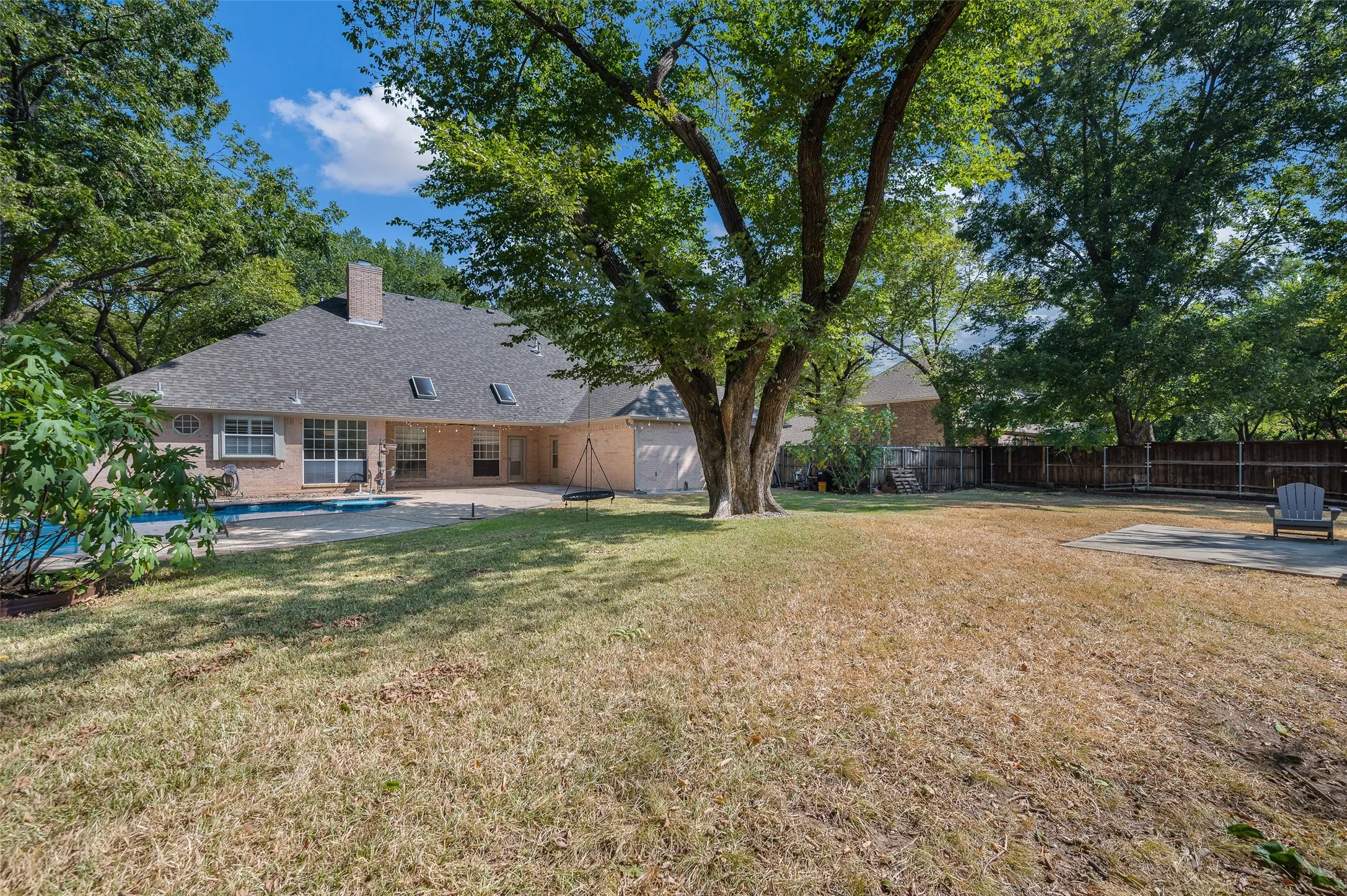 Single Family Residence For Sale in Denton County , 3401 Pecan Park Drive, Flower Mound, Texas 75022, 4 Bedroom, 3 Bathroom, 3 Garage spaces, 2,630 Sqft, built in 1993, mls#21371134, Real Estate Agent in Flower Mound, Homes For Sale in Denton county, Homes For Sale in Flower Mound, Realtor in Flower Mound Texas, Real Estate Brokerage Independent Realty Texas, Luminita Cordes Realtor
