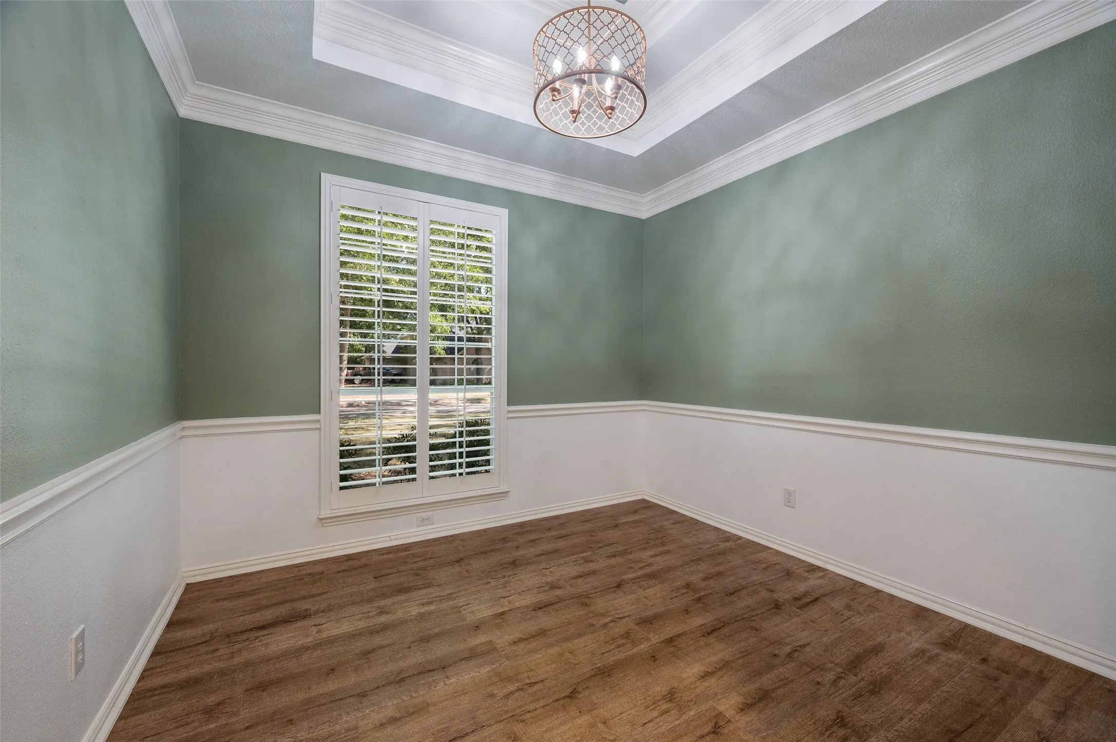 Single Family Residence For Sale in Denton County , 3401 Pecan Park Drive, Flower Mound, Texas 75022, 4 Bedroom, 3 Bathroom, 3 Garage spaces, 2,630 Sqft, built in 1993, mls#21371134, Real Estate Agent in Flower Mound, Homes For Sale in Denton county, Homes For Sale in Flower Mound, Realtor in Flower Mound Texas, Real Estate Brokerage Independent Realty Texas, Luminita Cordes Realtor