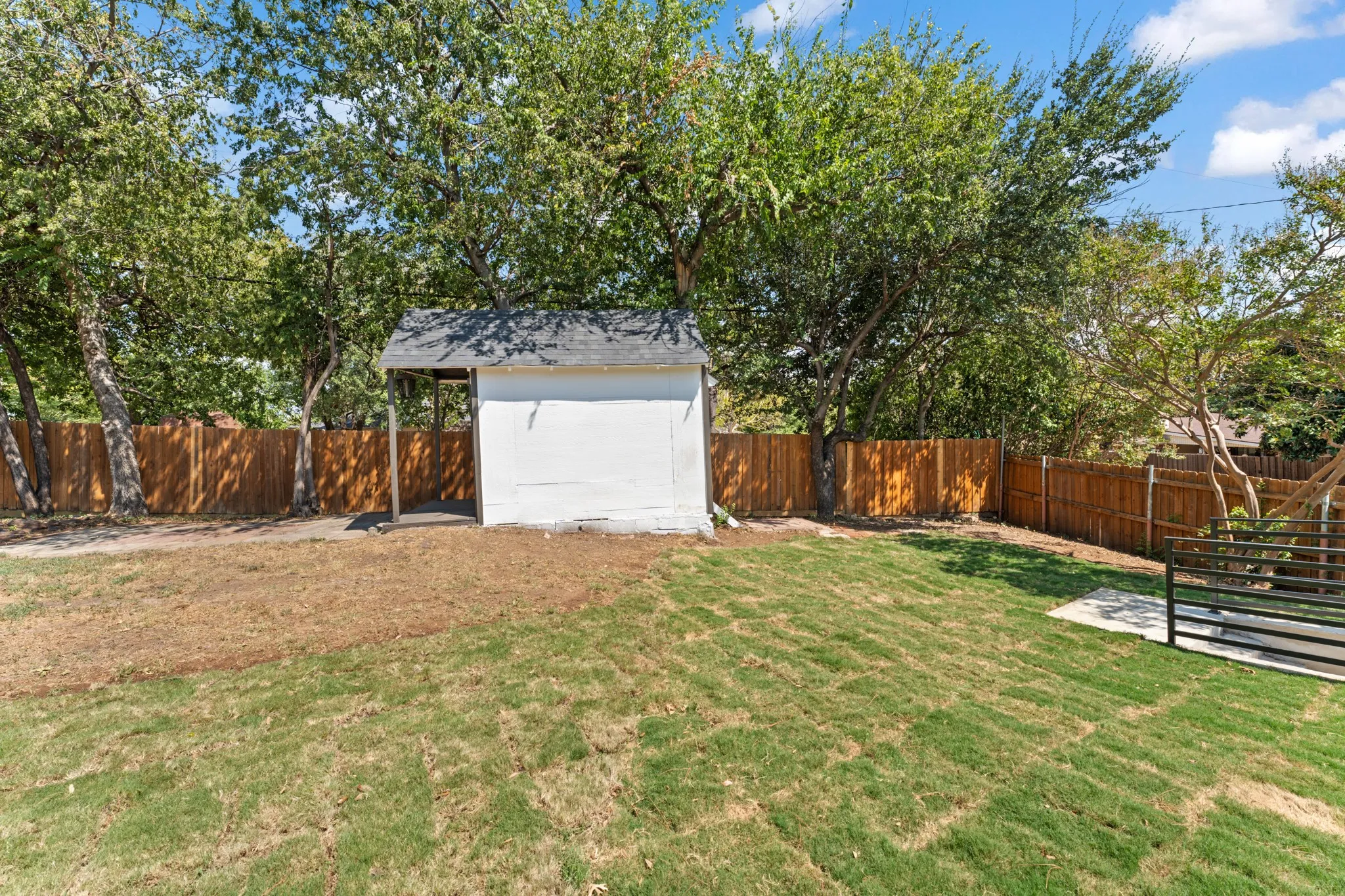 Single Family Residence For Sale in Tarrant County , 4824 Blaney Avenue, North Richland Hills, Texas 76180, 5 Bedroom, 3 Bathroom, 2 Garage spaces, 2,284 Sqft, built in 1966, mls#21374519, Real Estate Agent in North Richland Hills, Homes For Sale in Tarrant county, Homes For Sale in North Richland Hills, Realtor in North Richland Hills Texas, Real Estate Brokerage Independent Realty Texas, Luminita Cordes Realtor