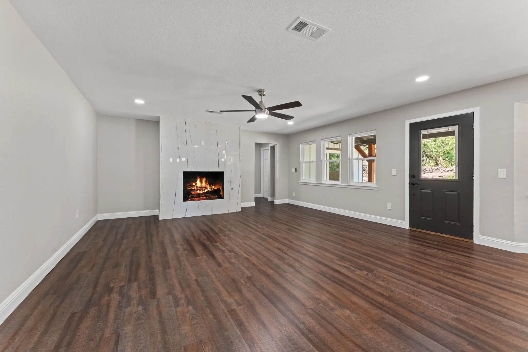 Single Family Residence For Sale in Tarrant County , 4824 Blaney Avenue, North Richland Hills, Texas 76180, 5 Bedroom, 3 Bathroom, 2 Garage spaces, 2,284 Sqft, built in 1966, mls#21374519, Real Estate Agent in North Richland Hills, Homes For Sale in Tarrant county, Homes For Sale in North Richland Hills, Realtor in North Richland Hills Texas, Real Estate Brokerage Independent Realty Texas, Luminita Cordes Realtor