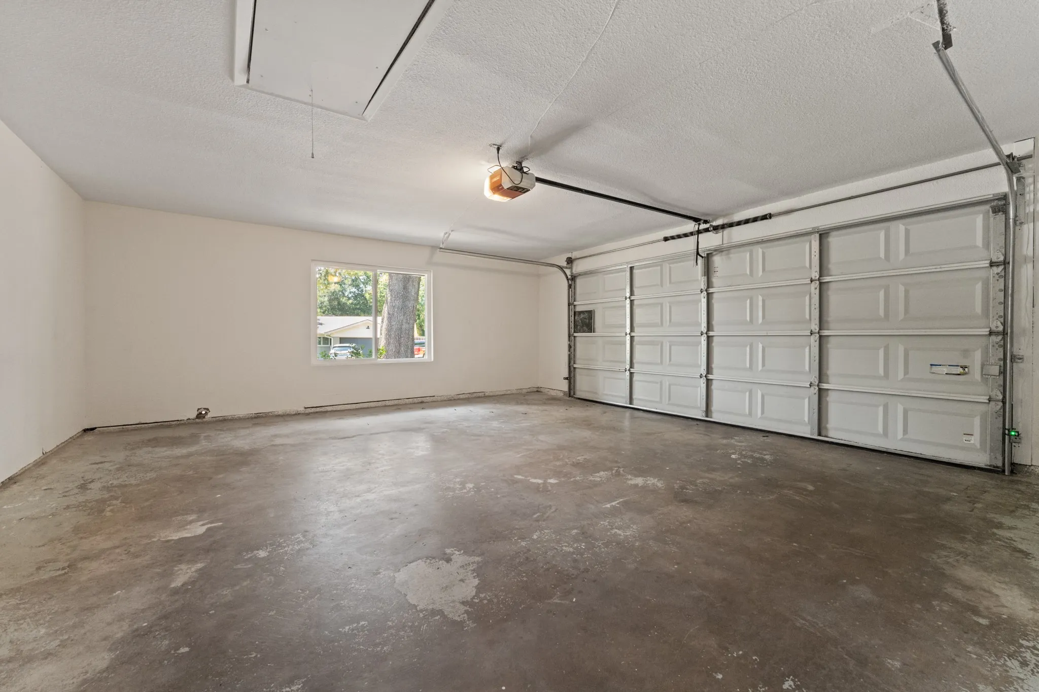 Single Family Residence For Sale in Tarrant County , 4824 Blaney Avenue, North Richland Hills, Texas 76180, 5 Bedroom, 3 Bathroom, 2 Garage spaces, 2,284 Sqft, built in 1966, mls#21374519, Real Estate Agent in North Richland Hills, Homes For Sale in Tarrant county, Homes For Sale in North Richland Hills, Realtor in North Richland Hills Texas, Real Estate Brokerage Independent Realty Texas, Luminita Cordes Realtor