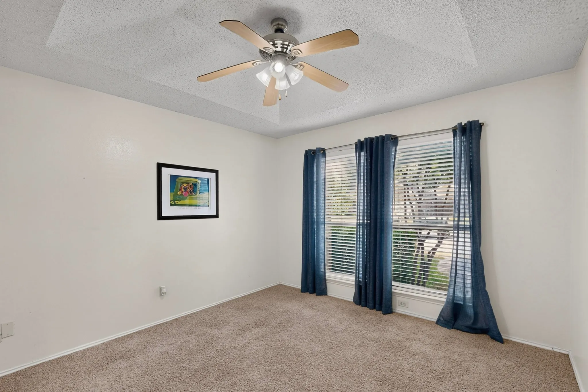 Single Family Residence For Sale in Tarrant County , 5932 Wind Drift Trail, Arlington, Texas 76017, 3 Bedroom, 2 Bathroom, 2 Garage spaces, 1,239 Sqft, built in 1984, mls#21376870, Real Estate Agent in Arlington, Homes For Sale in Tarrant county, Homes For Sale in Arlington, Realtor in Arlington Texas, Real Estate Brokerage Independent Realty Texas, Luminita Cordes Realtor