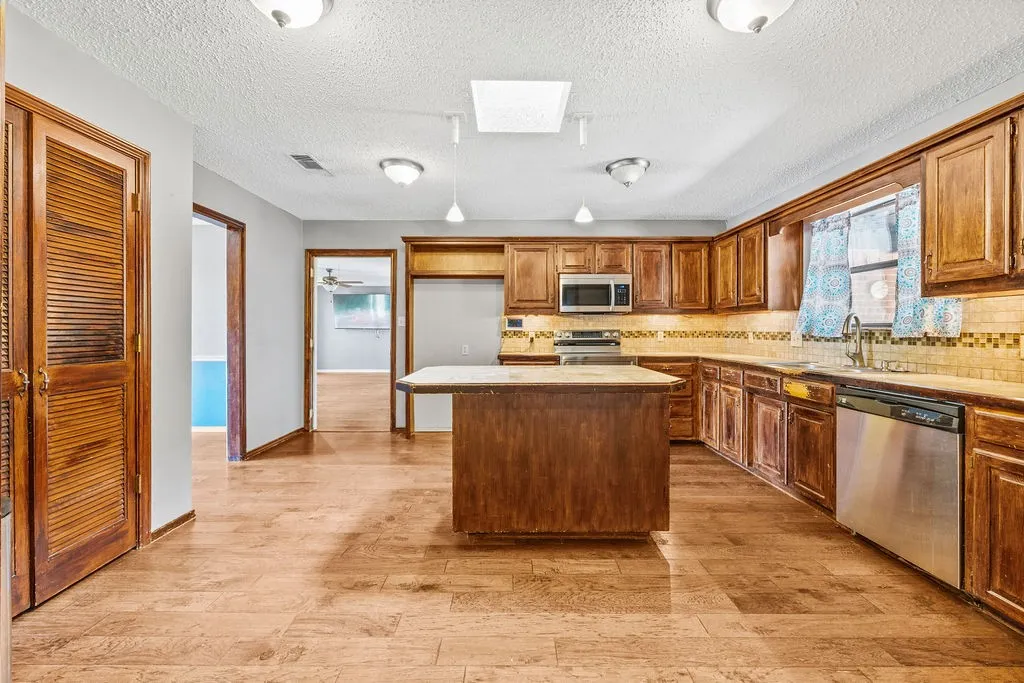Plenty of Counter Space and Storage for the Cook in the Family