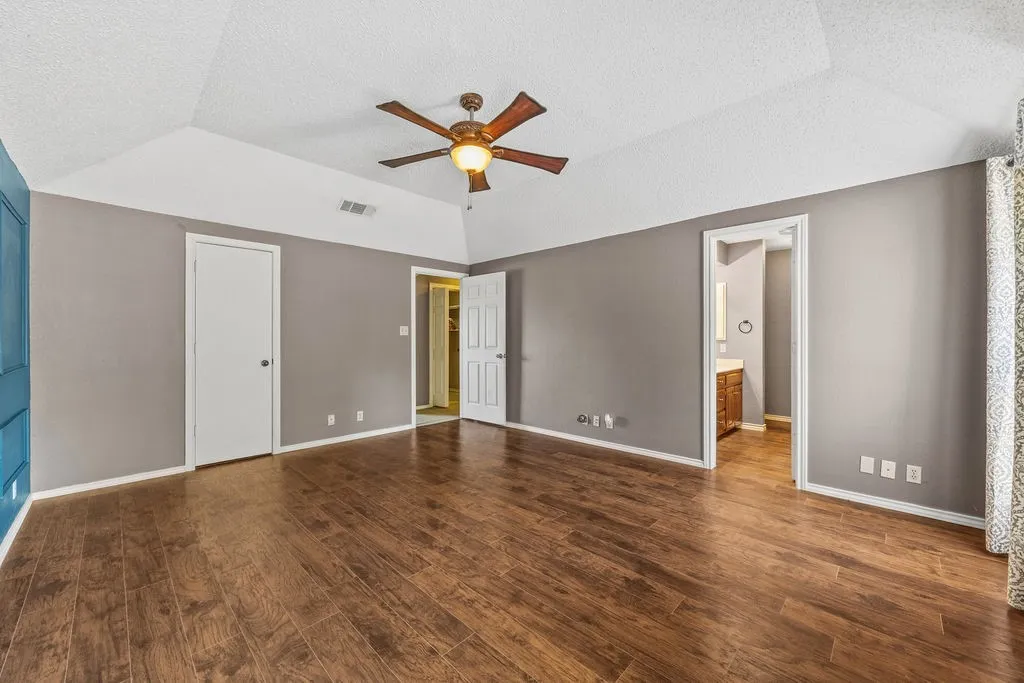 Large Primary Bedroom