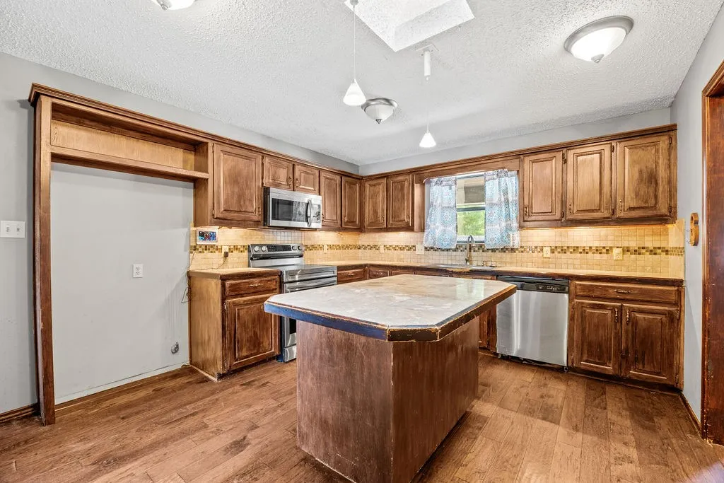 Kitchen with Island for Prep and Casual Dining