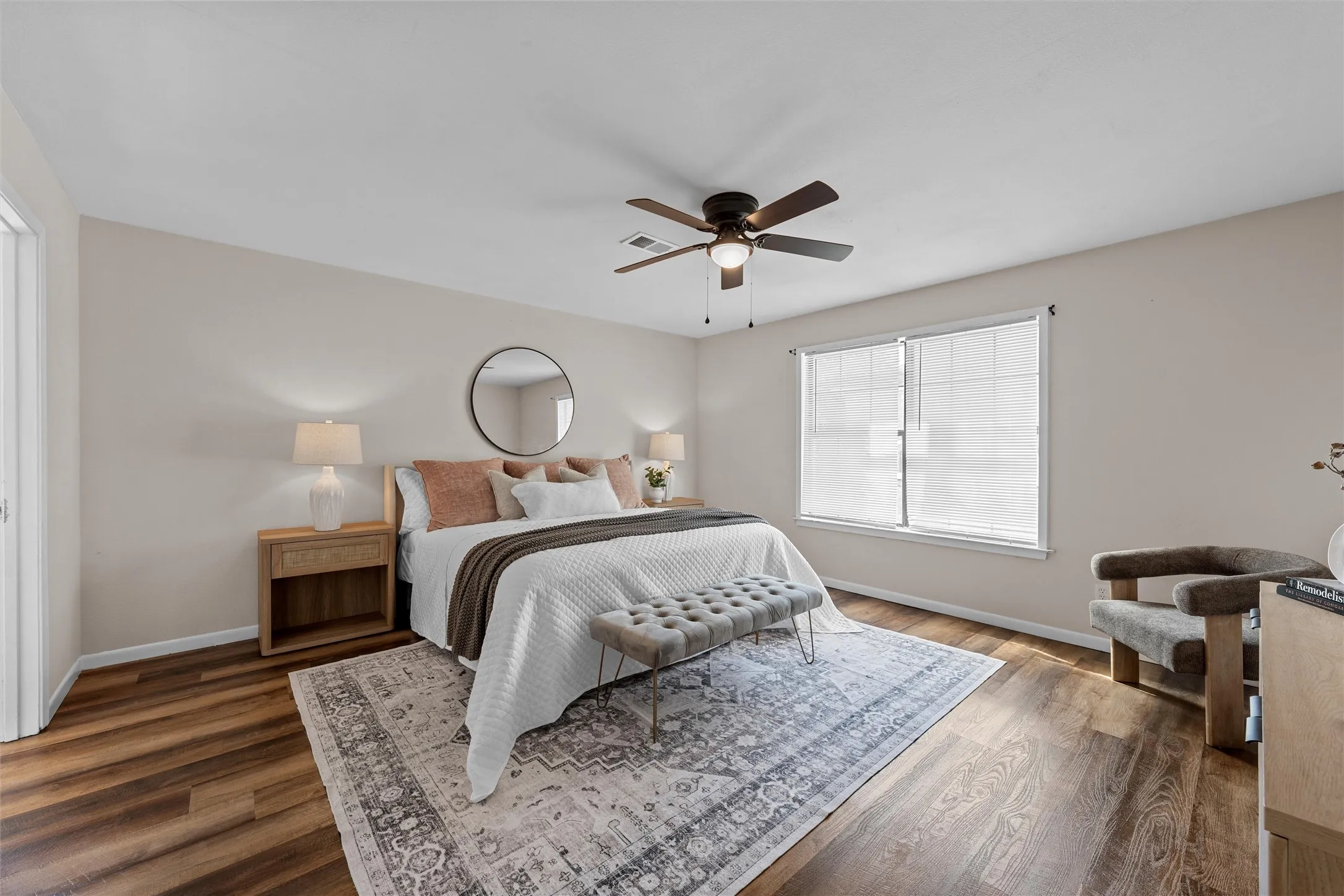 Single Family Residence For Sale in Mc Lennan County , 119 Castleman Circle, Hewitt, Texas 76643, 3 Bedroom, 3 Bathroom, 2 Garage spaces, 1,496 Sqft, built in 1982, mls#21377514, Real Estate Agent in Hewitt, Homes For Sale in Mc Lennan county, Homes For Sale in Hewitt, Realtor in Hewitt Texas, Real Estate Brokerage Independent Realty Texas, Luminita Cordes Realtor