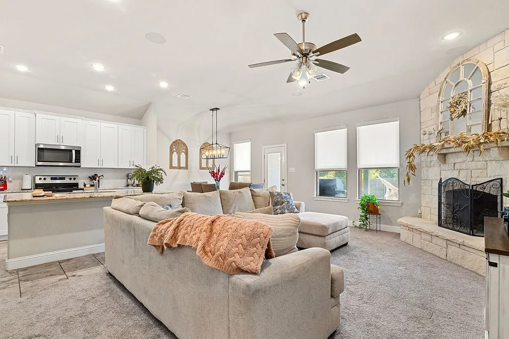 Single Family Residence For Sale in Tarrant County , 732 Vaquero Street, White Settlement, Texas 76108, 3 Bedroom, 2 Bathroom, 2 Garage spaces, 1,631 Sqft, built in 2021, mls#21375746, Real Estate Agent in White Settlement, Homes For Sale in Tarrant county, Homes For Sale in White Settlement, Realtor in White Settlement Texas, Real Estate Brokerage Independent Realty Texas, Luminita Cordes Realtor