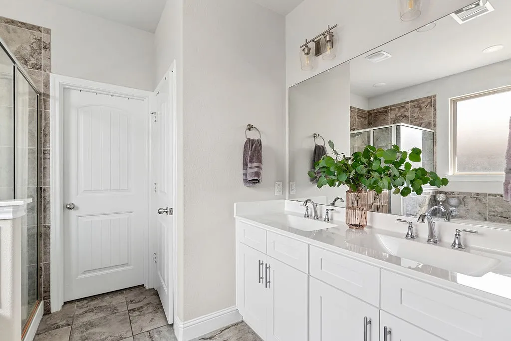 Single Family Residence For Sale in Tarrant County , 732 Vaquero Street, White Settlement, Texas 76108, 3 Bedroom, 2 Bathroom, 2 Garage spaces, 1,631 Sqft, built in 2021, mls#21375746, Real Estate Agent in White Settlement, Homes For Sale in Tarrant county, Homes For Sale in White Settlement, Realtor in White Settlement Texas, Real Estate Brokerage Independent Realty Texas, Luminita Cordes Realtor