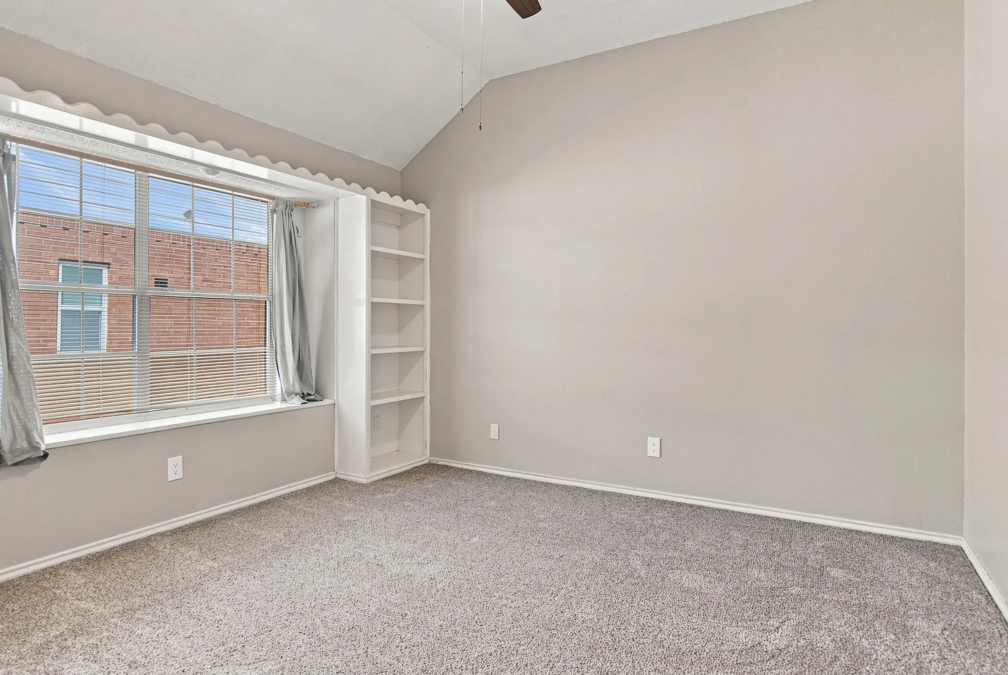 Single Family Residence For Rent in Tarrant County , 7437 Steward Lane, North Richland Hills, Texas 76182, 3 Bedroom, 2 Bathroom, 2 Garage spaces, 1,686 Sqft, built in 1991, mls#21377367, Real Estate Agent in North Richland Hills, Homes For Rent in Tarrant county, Homes For Rent in North Richland Hills, Realtor in North Richland Hills Texas, Real Estate Brokerage Independent Realty Texas, Luminita Cordes Realtor