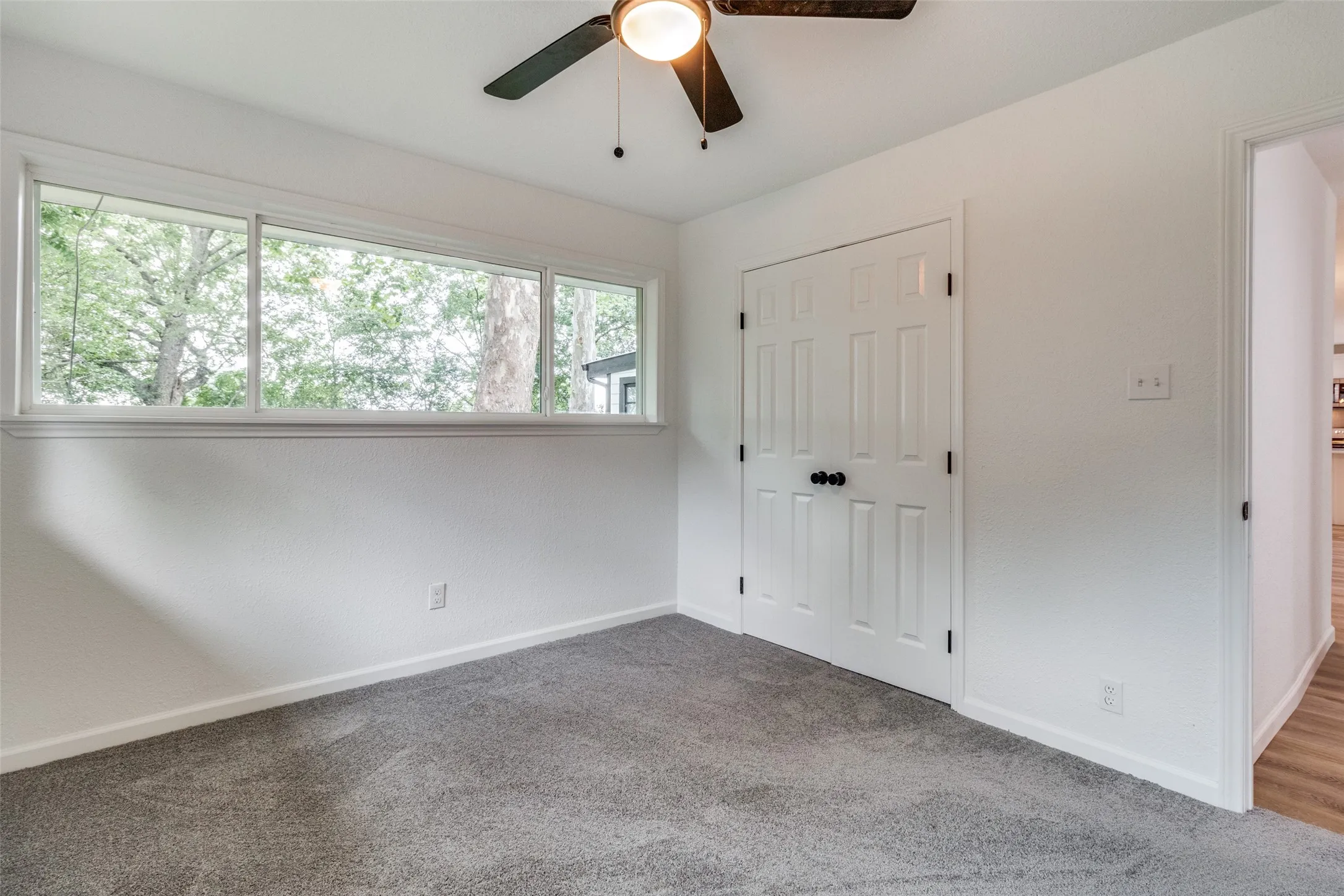 Single Family Residence For Rent in Grayson County , 1208 N Grant Drive, Sherman, Texas 75092, 3 Bedroom, 2 Bathroom, 2 Garage spaces, 1,450 Sqft, built in 1960, mls#21377497, Real Estate Agent in Sherman, Homes For Rent in Grayson county, Homes For Rent in Sherman, Realtor in Sherman Texas, Real Estate Brokerage Independent Realty Texas, Luminita Cordes Realtor
