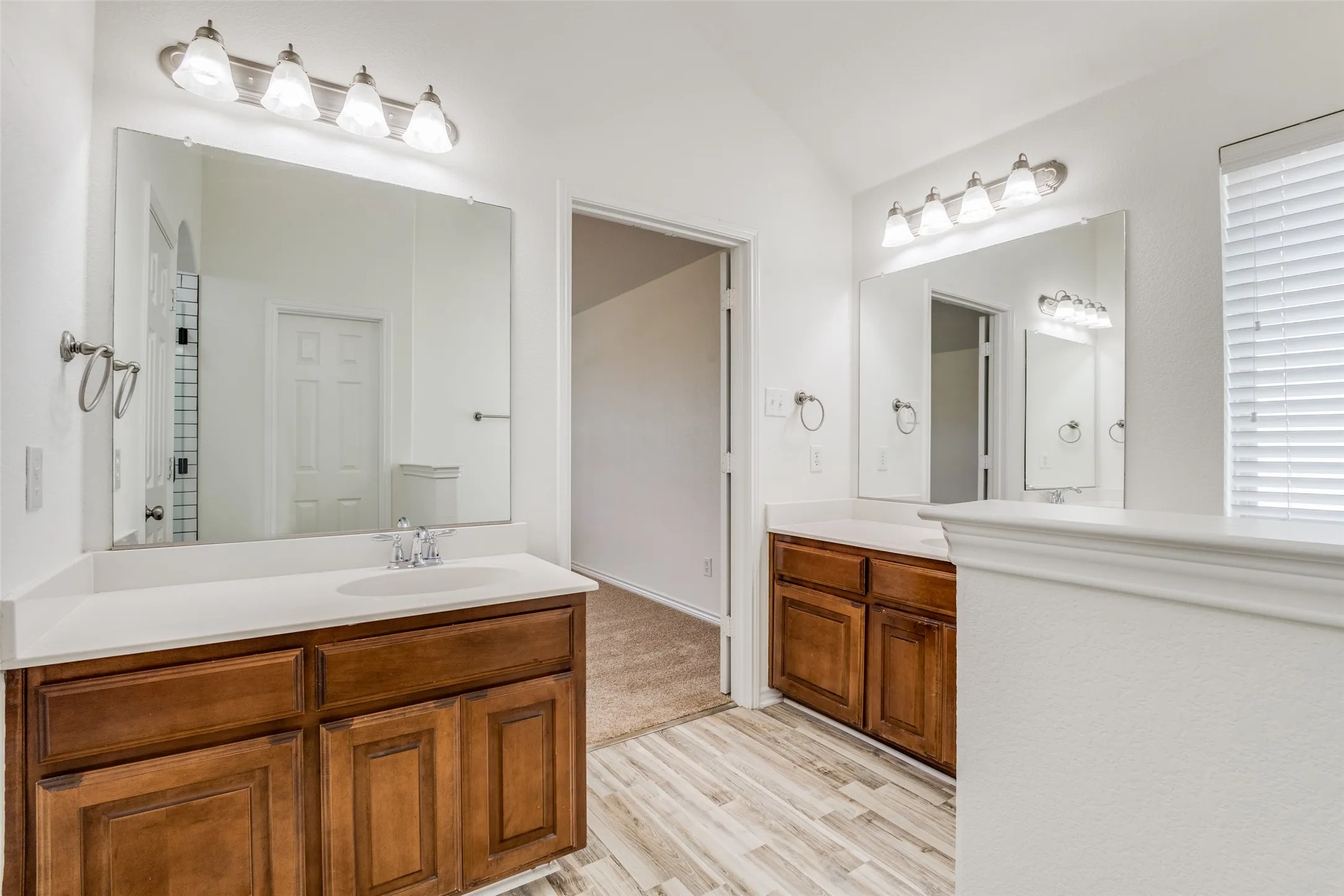 Single Family Residence For Rent in Denton County , 905 Meadowedge Lane, Denton, Texas 76207, 3 Bedroom, 2 Bathroom, 2 Garage spaces, 1,632 Sqft, built in 2012, mls#21377518, Real Estate Agent in Denton, Homes For Rent in Denton county, Homes For Rent in Denton, Realtor in Denton Texas, Real Estate Brokerage Independent Realty Texas, Luminita Cordes Realtor