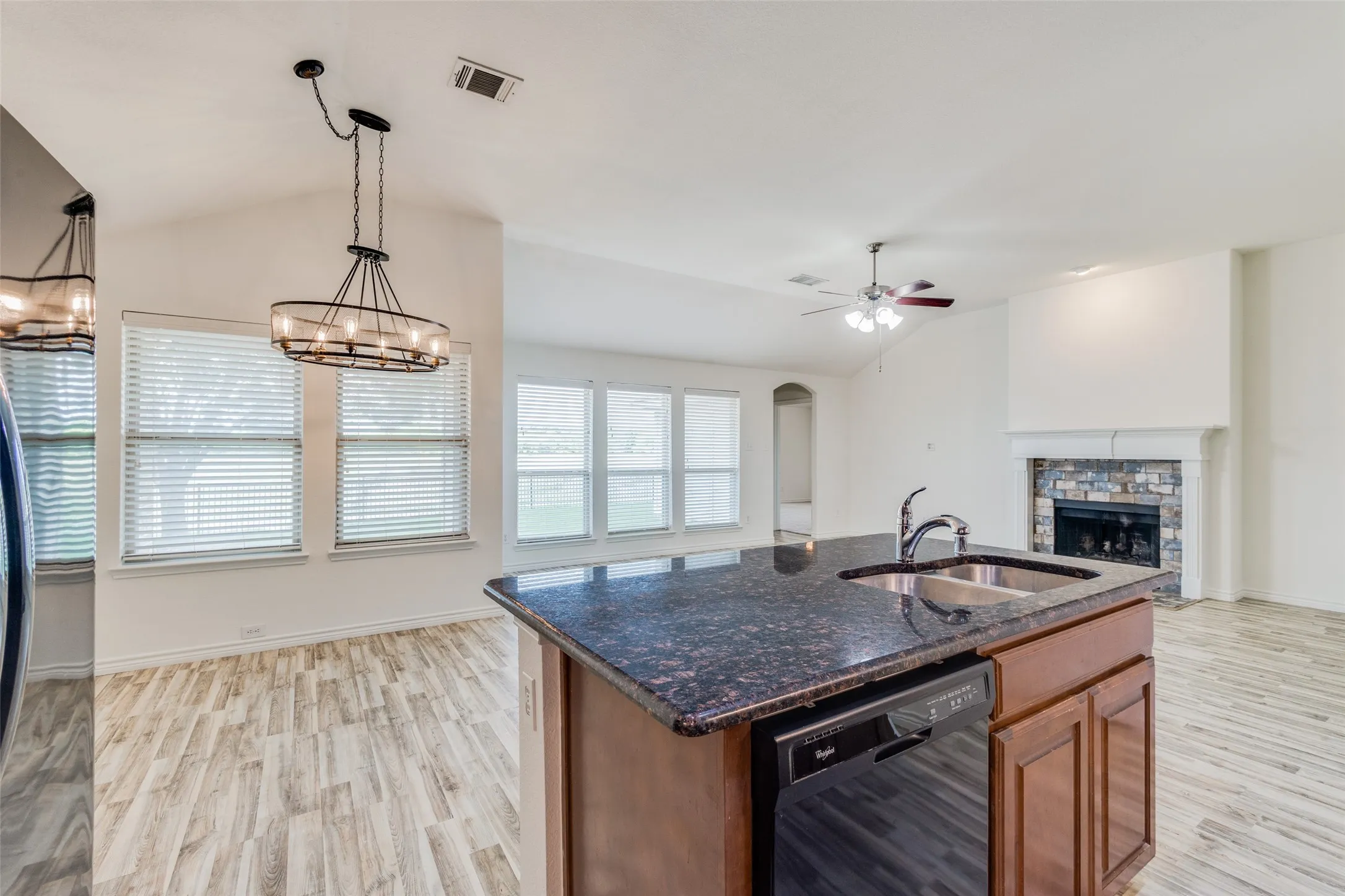 Single Family Residence For Rent in Denton County , 905 Meadowedge Lane, Denton, Texas 76207, 3 Bedroom, 2 Bathroom, 2 Garage spaces, 1,632 Sqft, built in 2012, mls#21377518, Real Estate Agent in Denton, Homes For Rent in Denton county, Homes For Rent in Denton, Realtor in Denton Texas, Real Estate Brokerage Independent Realty Texas, Luminita Cordes Realtor