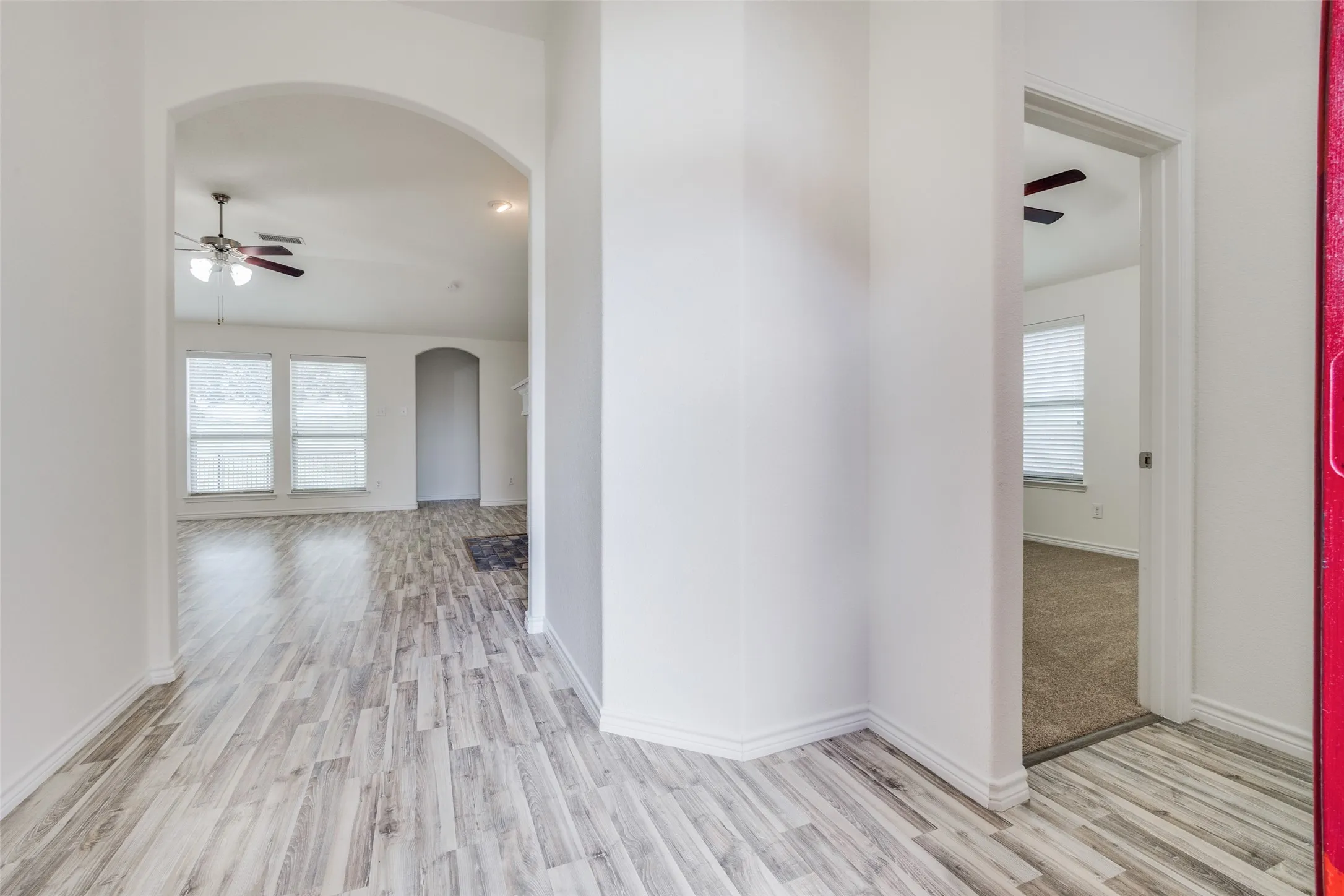 Single Family Residence For Rent in Denton County , 905 Meadowedge Lane, Denton, Texas 76207, 3 Bedroom, 2 Bathroom, 2 Garage spaces, 1,632 Sqft, built in 2012, mls#21377518, Real Estate Agent in Denton, Homes For Rent in Denton county, Homes For Rent in Denton, Realtor in Denton Texas, Real Estate Brokerage Independent Realty Texas, Luminita Cordes Realtor