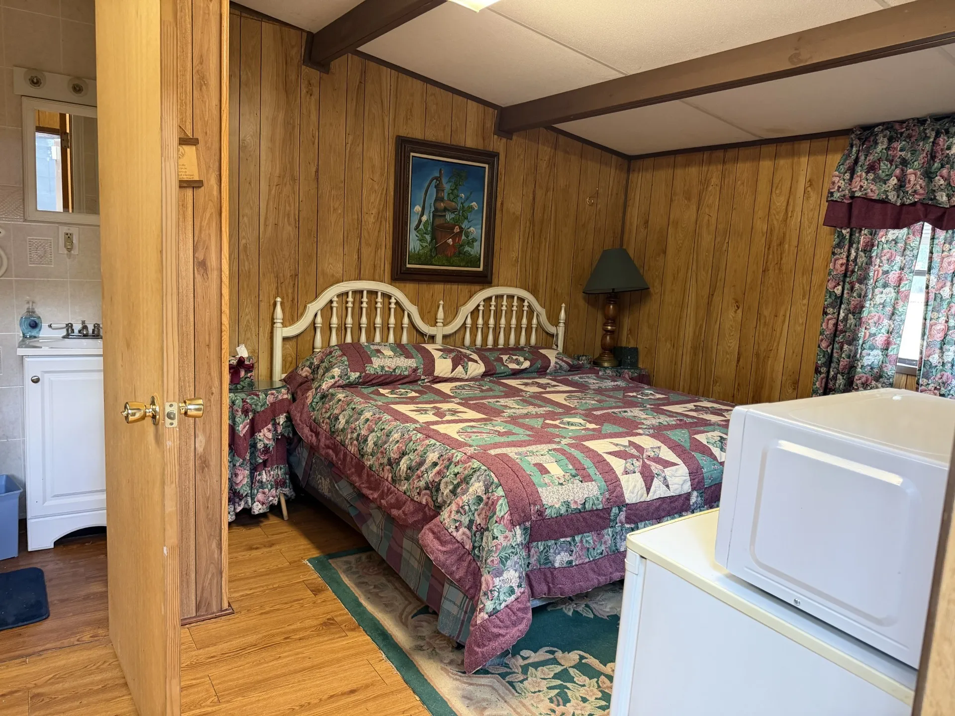 Single Family Residence For Sale in Brown County , 3040 Starboard Drive, May, Texas 76857, 3 Bedroom, 3 Bathroom, Garage spaces, 1,140 Sqft, built in 1991, mls#21377522, Real Estate Agent in May, Homes For Sale in Brown county, Homes For Sale in May, Realtor in May Texas, Real Estate Brokerage Independent Realty Texas, Luminita Cordes Realtor