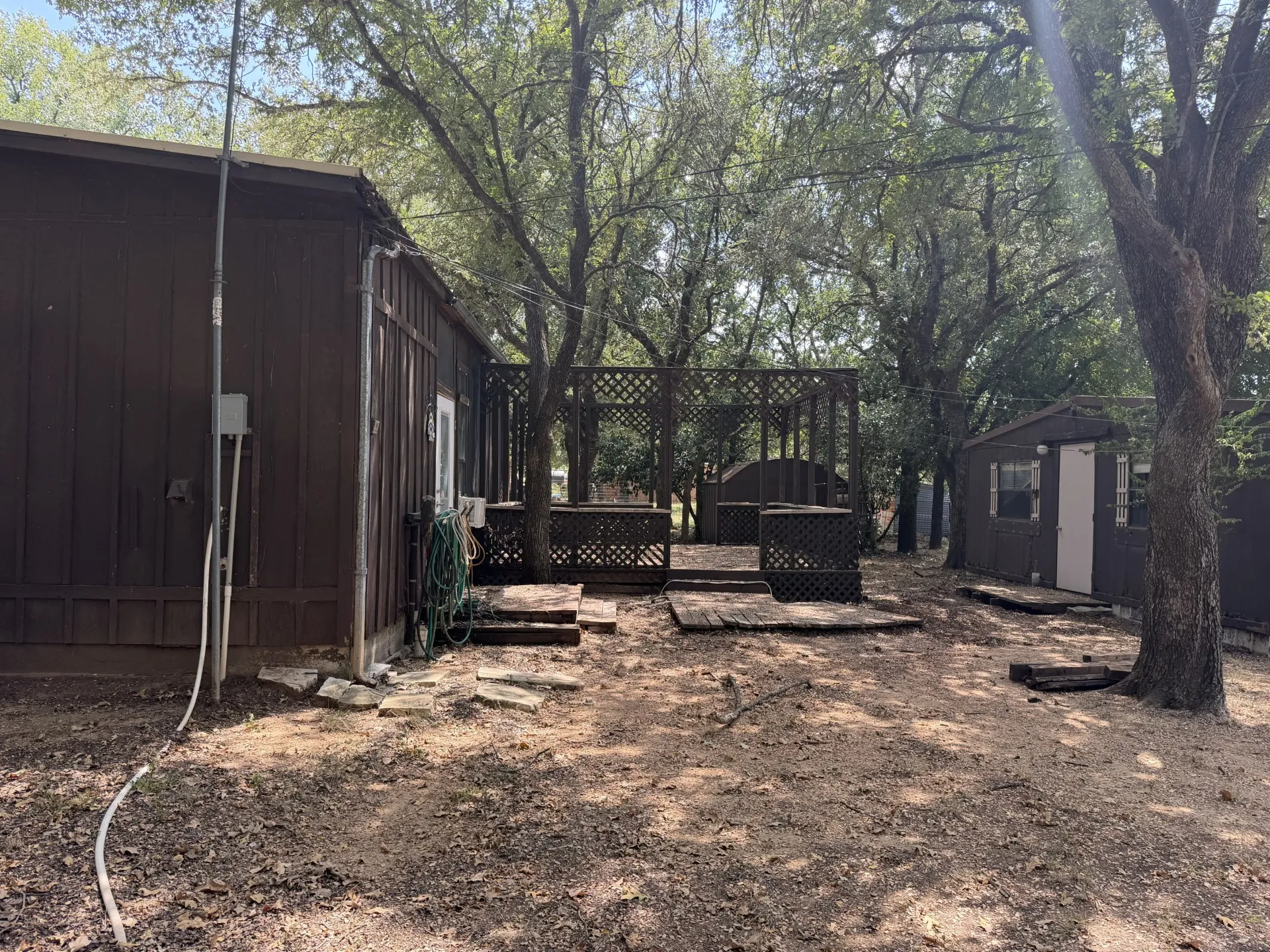 Single Family Residence For Sale in Brown County , 3040 Starboard Drive, May, Texas 76857, 3 Bedroom, 3 Bathroom, Garage spaces, 1,140 Sqft, built in 1991, mls#21377522, Real Estate Agent in May, Homes For Sale in Brown county, Homes For Sale in May, Realtor in May Texas, Real Estate Brokerage Independent Realty Texas, Luminita Cordes Realtor