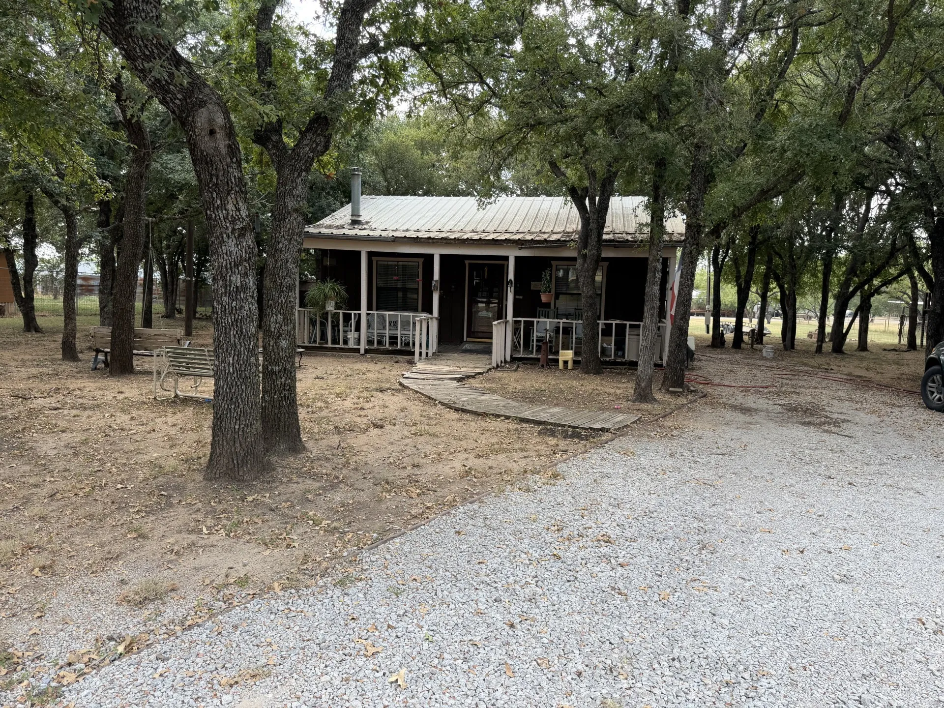 Single Family Residence For Sale in Brown County , 3040 Starboard Drive, May, Texas 76857, 3 Bedroom, 3 Bathroom, Garage spaces, 1,140 Sqft, built in 1991, mls#21377522, Real Estate Agent in May, Homes For Sale in Brown county, Homes For Sale in May, Realtor in May Texas, Real Estate Brokerage Independent Realty Texas, Luminita Cordes Realtor
