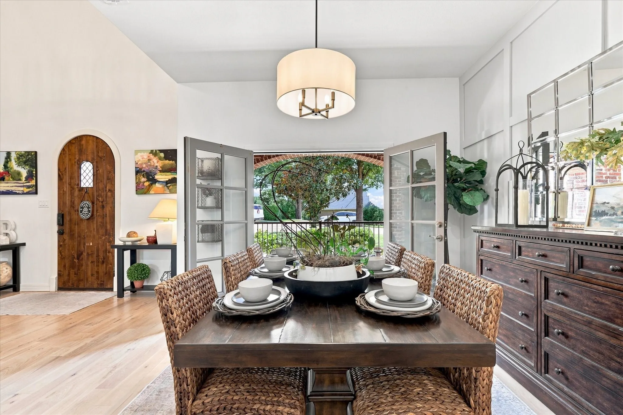 Single Family Residence For Sale in Denton County , 3309 Northwood Drive, Highland Village, Texas 75077, 4 Bedroom, 3 Bathroom, 3 Garage spaces, 3,696 Sqft, built in 2002, mls#21374971, Real Estate Agent in Highland Village, Homes For Sale in Denton county, Homes For Sale in Highland Village, Realtor in Highland Village Texas, Real Estate Brokerage Independent Realty Texas, Luminita Cordes Realtor