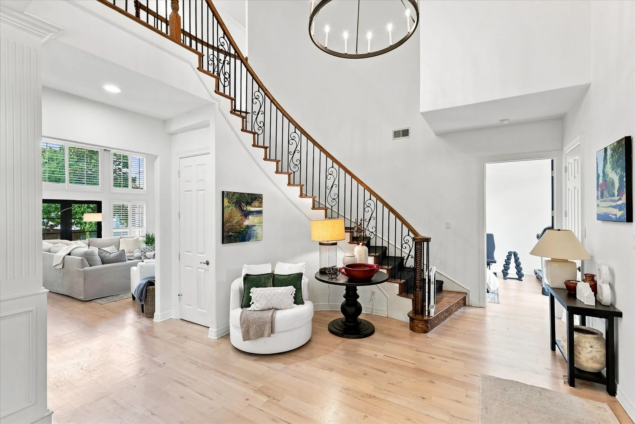 Single Family Residence For Sale in Denton County , 3309 Northwood Drive, Highland Village, Texas 75077, 4 Bedroom, 3 Bathroom, 3 Garage spaces, 3,696 Sqft, built in 2002, mls#21374971, Real Estate Agent in Highland Village, Homes For Sale in Denton county, Homes For Sale in Highland Village, Realtor in Highland Village Texas, Real Estate Brokerage Independent Realty Texas, Luminita Cordes Realtor