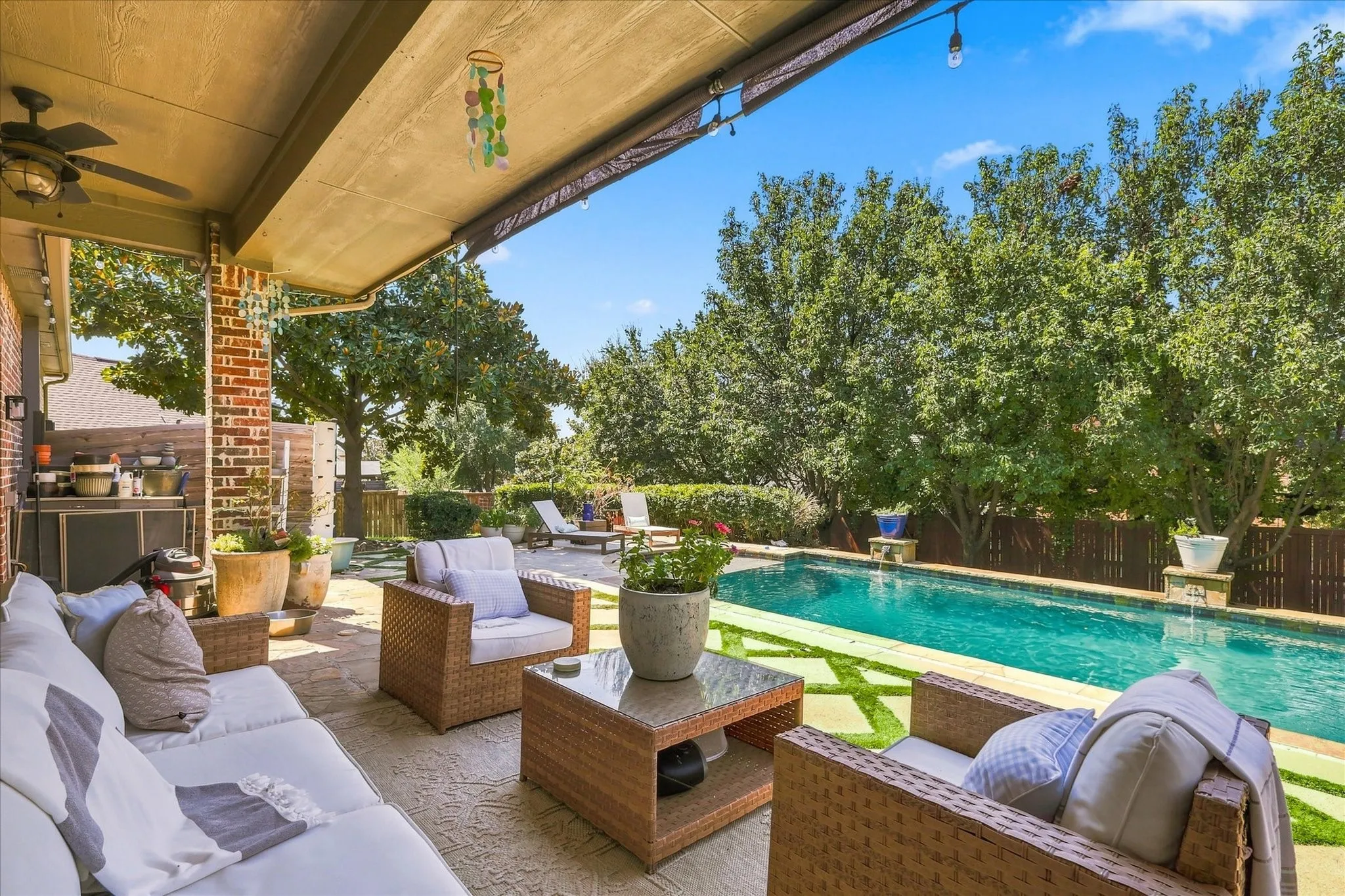 Single Family Residence For Sale in Denton County , 3309 Northwood Drive, Highland Village, Texas 75077, 4 Bedroom, 3 Bathroom, 3 Garage spaces, 3,696 Sqft, built in 2002, mls#21374971, Real Estate Agent in Highland Village, Homes For Sale in Denton county, Homes For Sale in Highland Village, Realtor in Highland Village Texas, Real Estate Brokerage Independent Realty Texas, Luminita Cordes Realtor