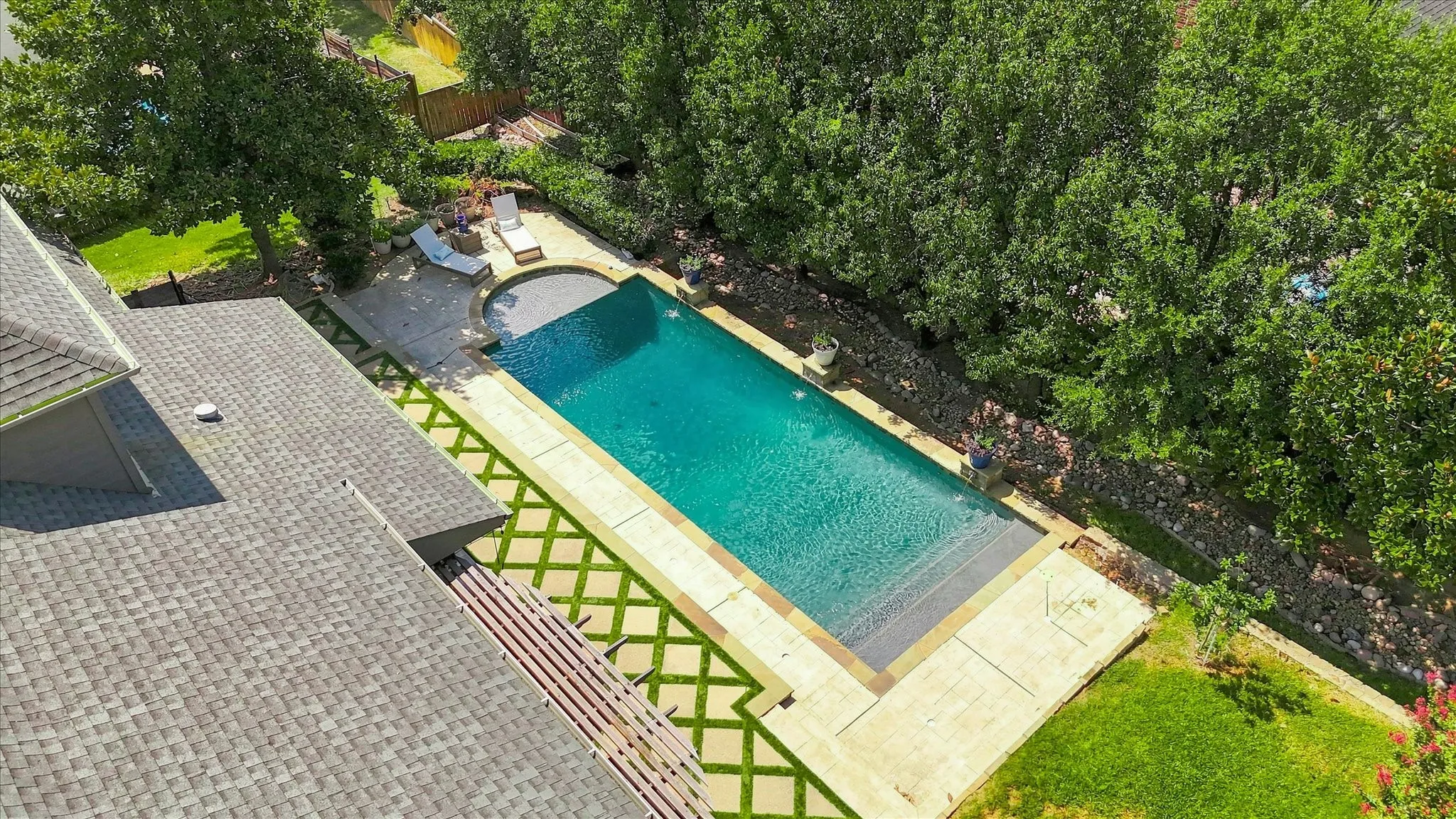 Single Family Residence For Sale in Denton County , 3309 Northwood Drive, Highland Village, Texas 75077, 4 Bedroom, 3 Bathroom, 3 Garage spaces, 3,696 Sqft, built in 2002, mls#21374971, Real Estate Agent in Highland Village, Homes For Sale in Denton county, Homes For Sale in Highland Village, Realtor in Highland Village Texas, Real Estate Brokerage Independent Realty Texas, Luminita Cordes Realtor