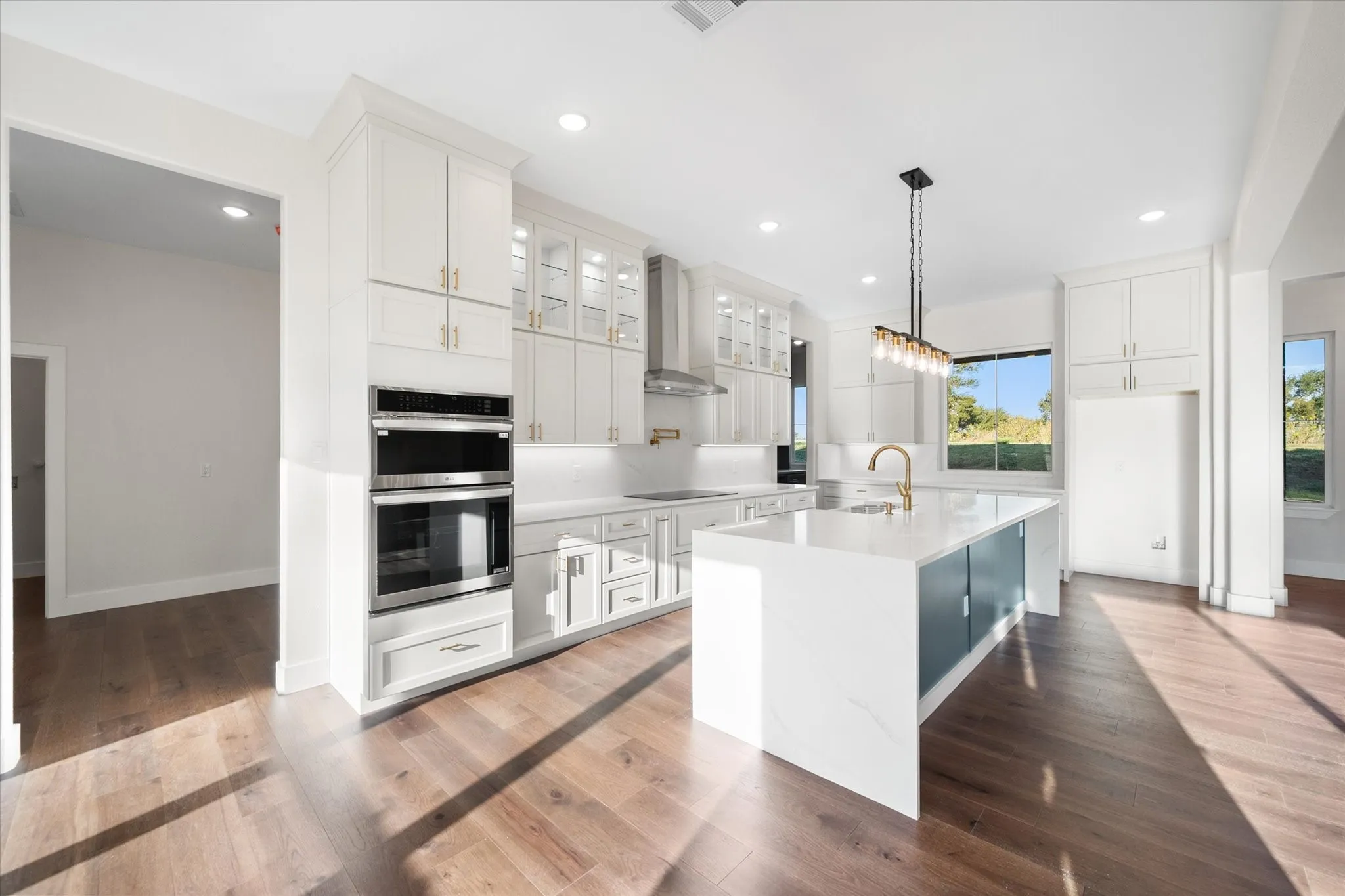 Single Family Residence For Sale in Navarro County , 554 Shoreside Drive, Corsicana, Texas 75109, 4 Bedroom, 3 Bathroom, 2 Garage spaces, 2,712 Sqft, built in 2026, mls#21376441, Real Estate Agent in Corsicana, Homes For Sale in Navarro county, Homes For Sale in Corsicana, Realtor in Corsicana Texas, Real Estate Brokerage Independent Realty Texas, Luminita Cordes Realtor