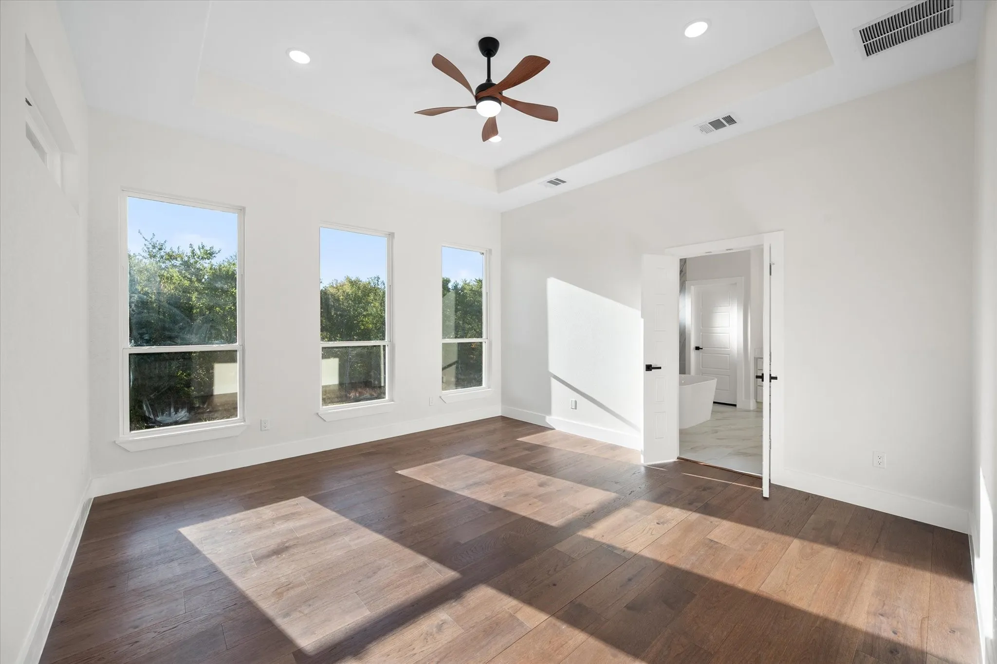 Single Family Residence For Sale in Navarro County , 554 Shoreside Drive, Corsicana, Texas 75109, 4 Bedroom, 3 Bathroom, 2 Garage spaces, 2,712 Sqft, built in 2026, mls#21376441, Real Estate Agent in Corsicana, Homes For Sale in Navarro county, Homes For Sale in Corsicana, Realtor in Corsicana Texas, Real Estate Brokerage Independent Realty Texas, Luminita Cordes Realtor